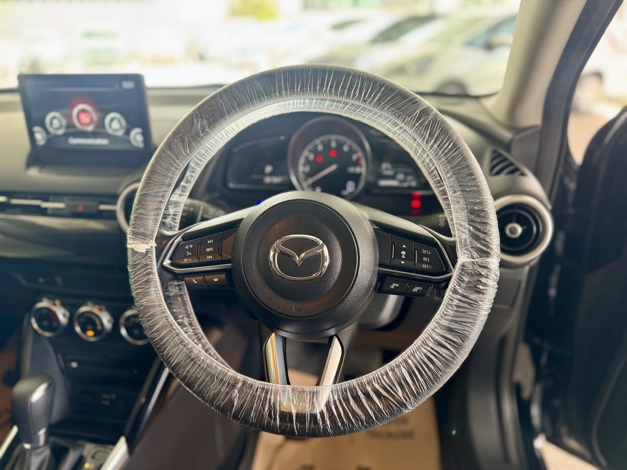 
								Mazda 2 full									