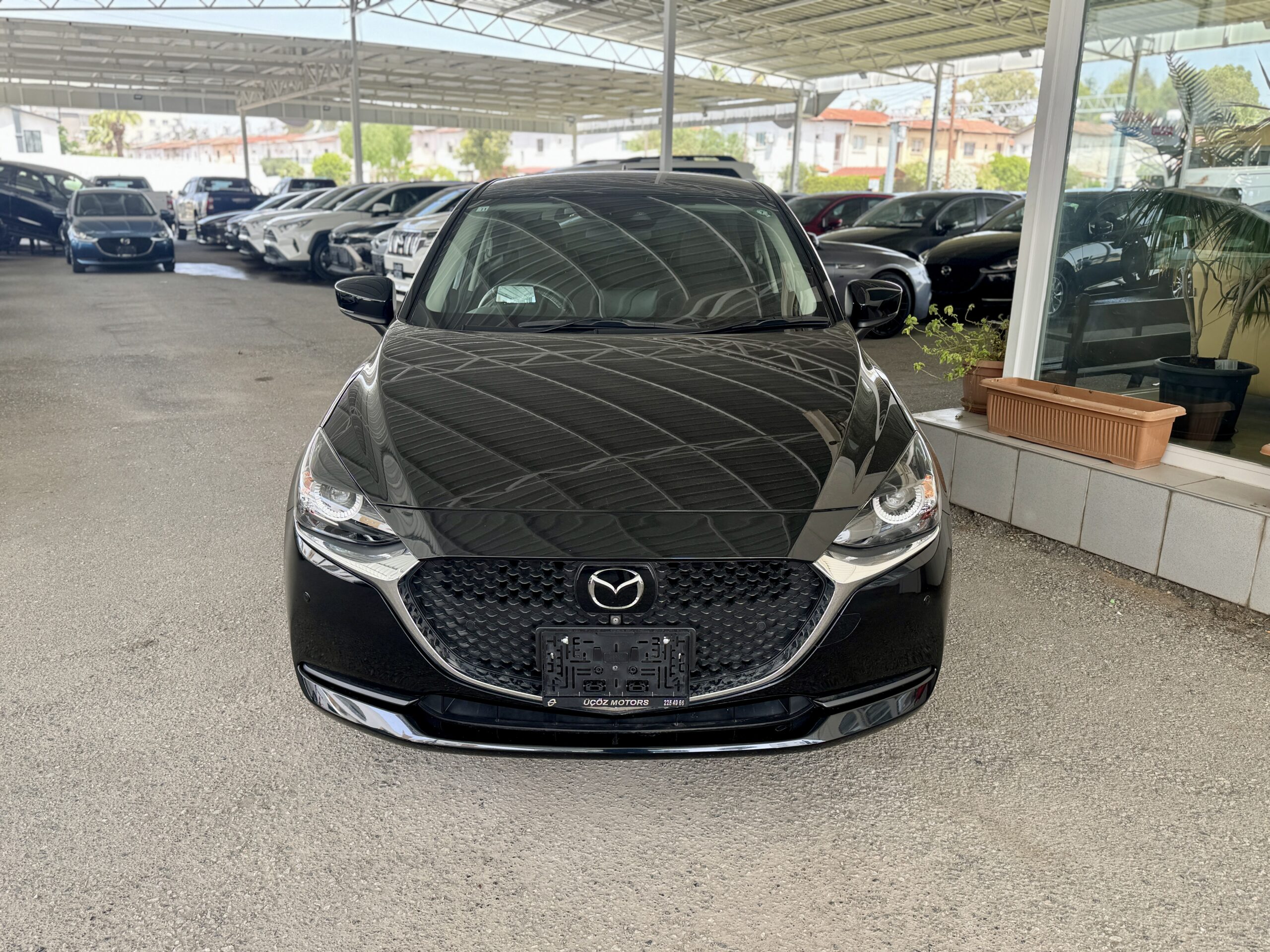 
								Mazda 2 full									