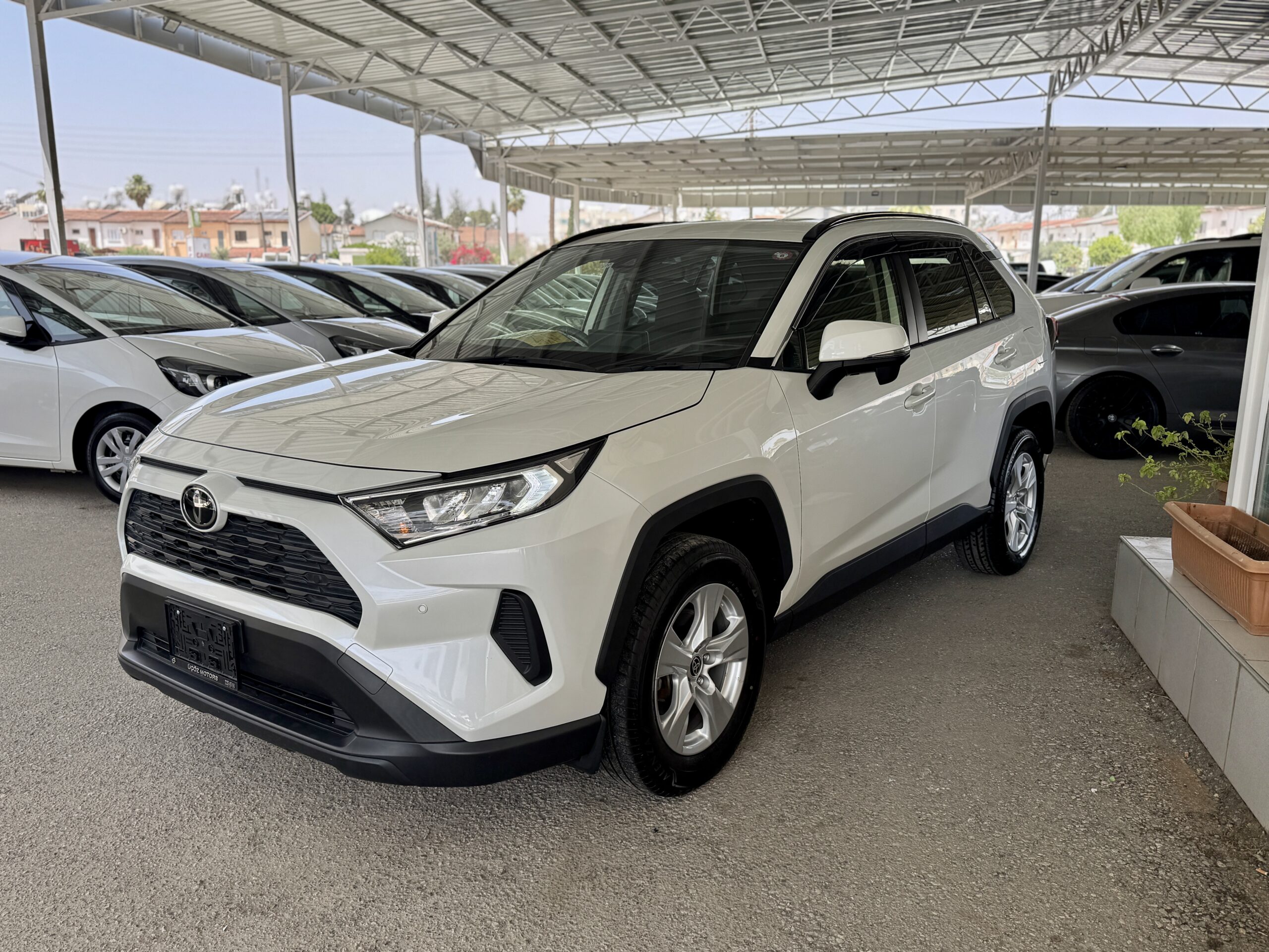 
								Toyota Rav4 full									