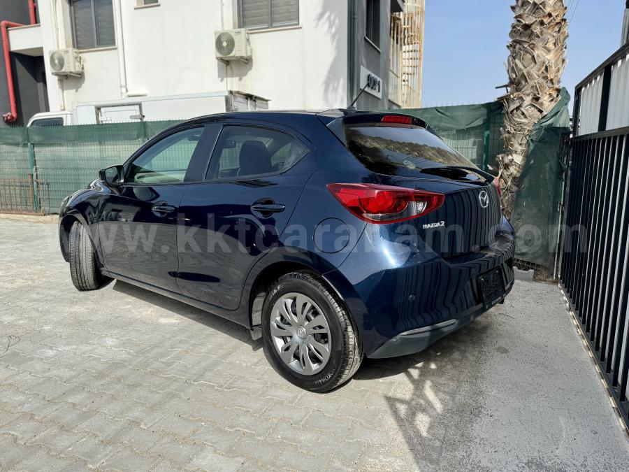 
								Mazda 2 full									