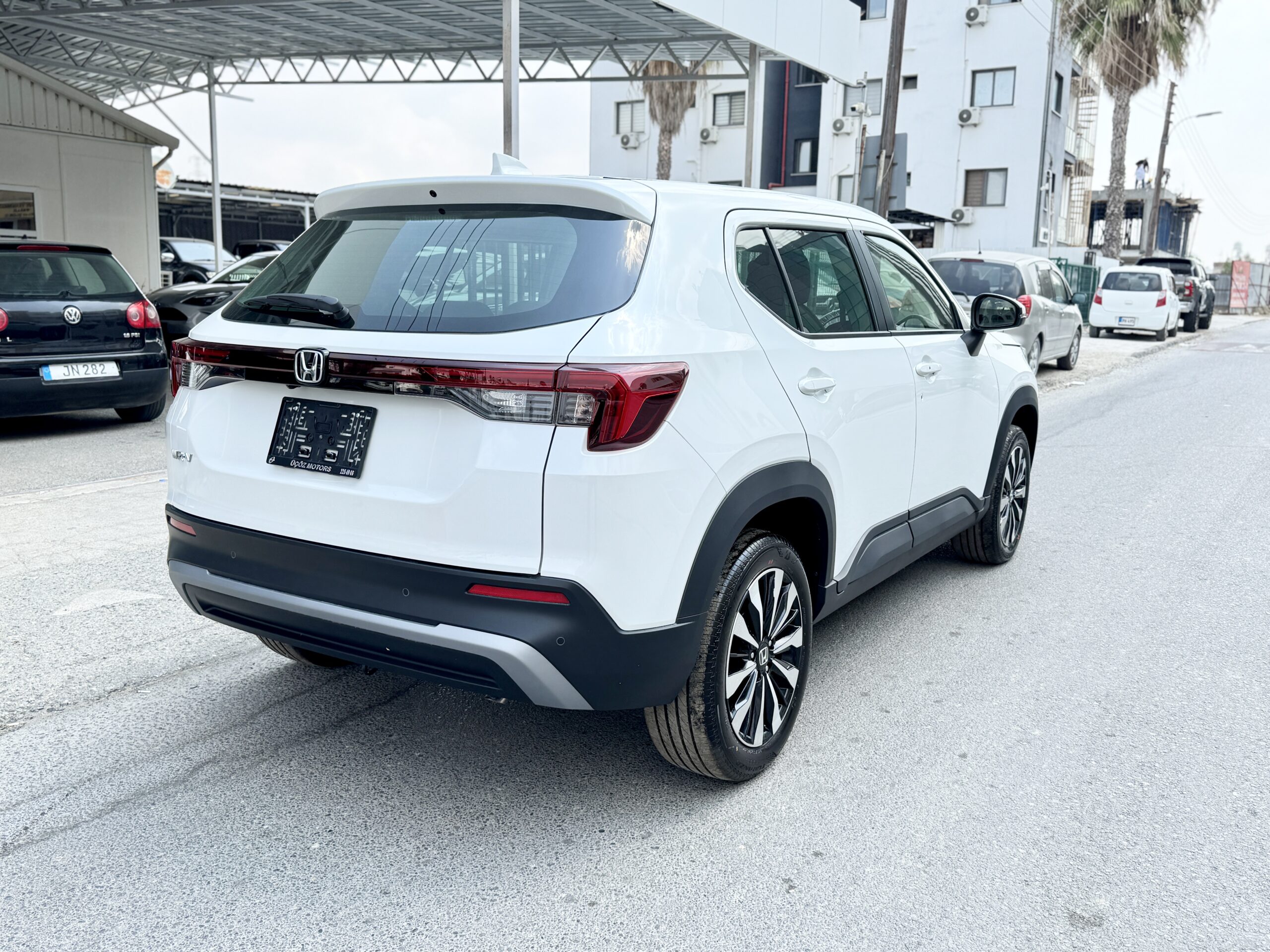 
								HONDA WR-V full									