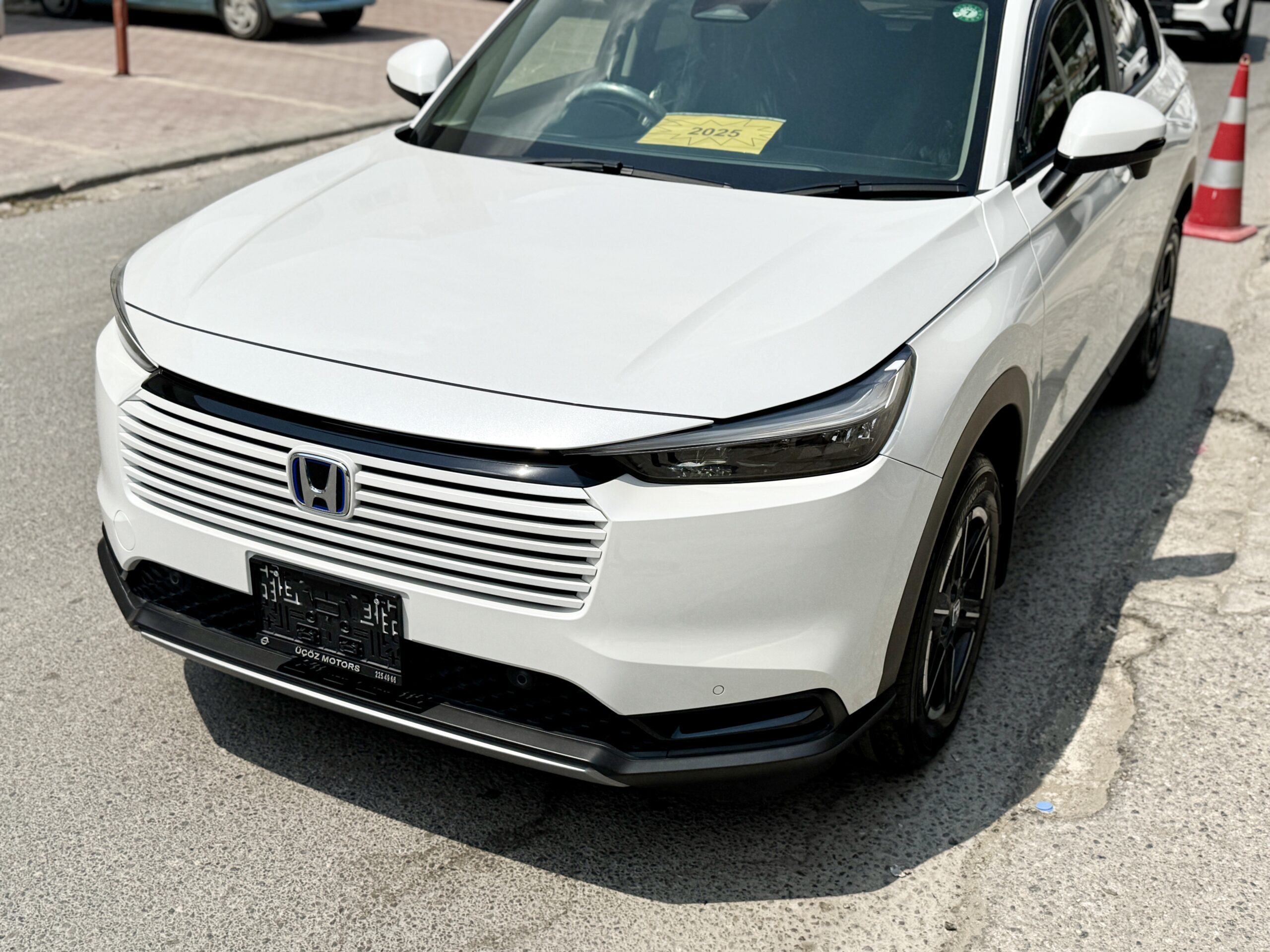 
								HONDA VEZEL EHEV full									