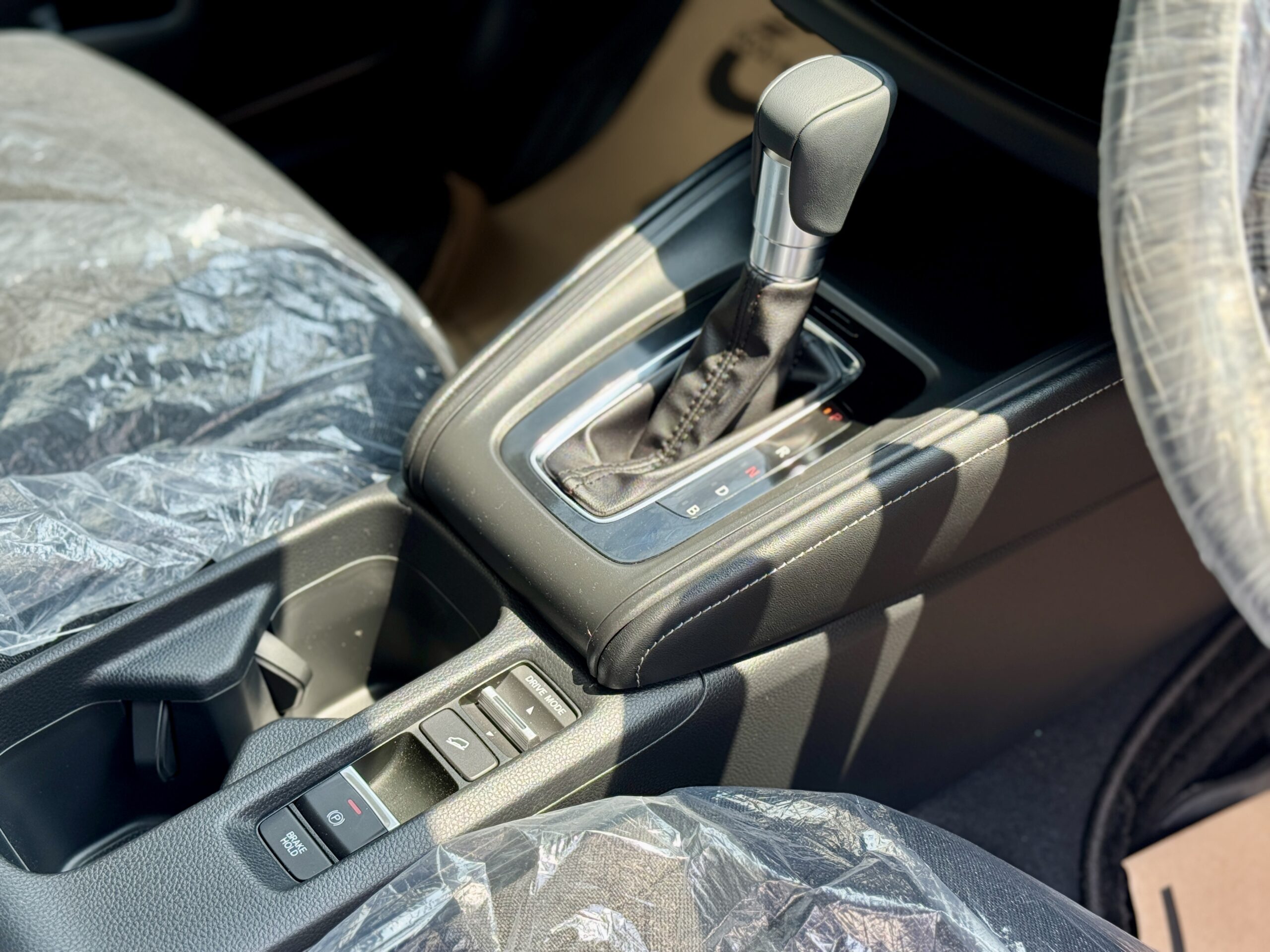 
								HONDA VEZEL EHEV full									