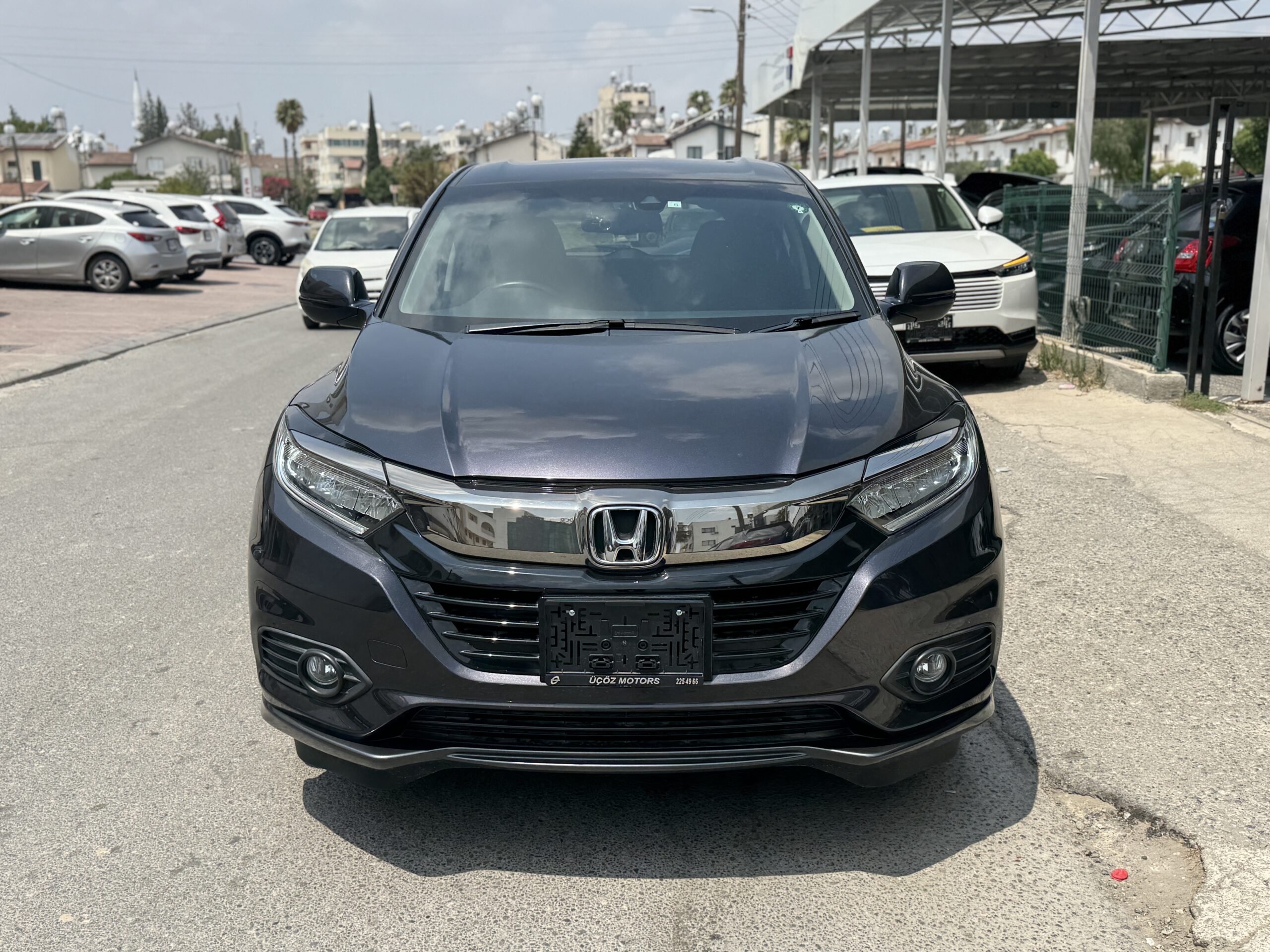 
								HONDA VEZEL HYBIRD full									