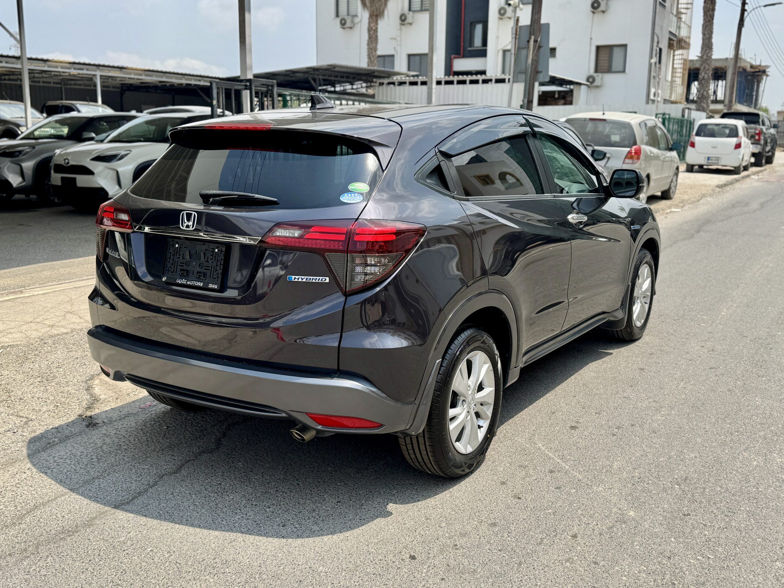 
								HONDA VEZEL HYBIRD full									