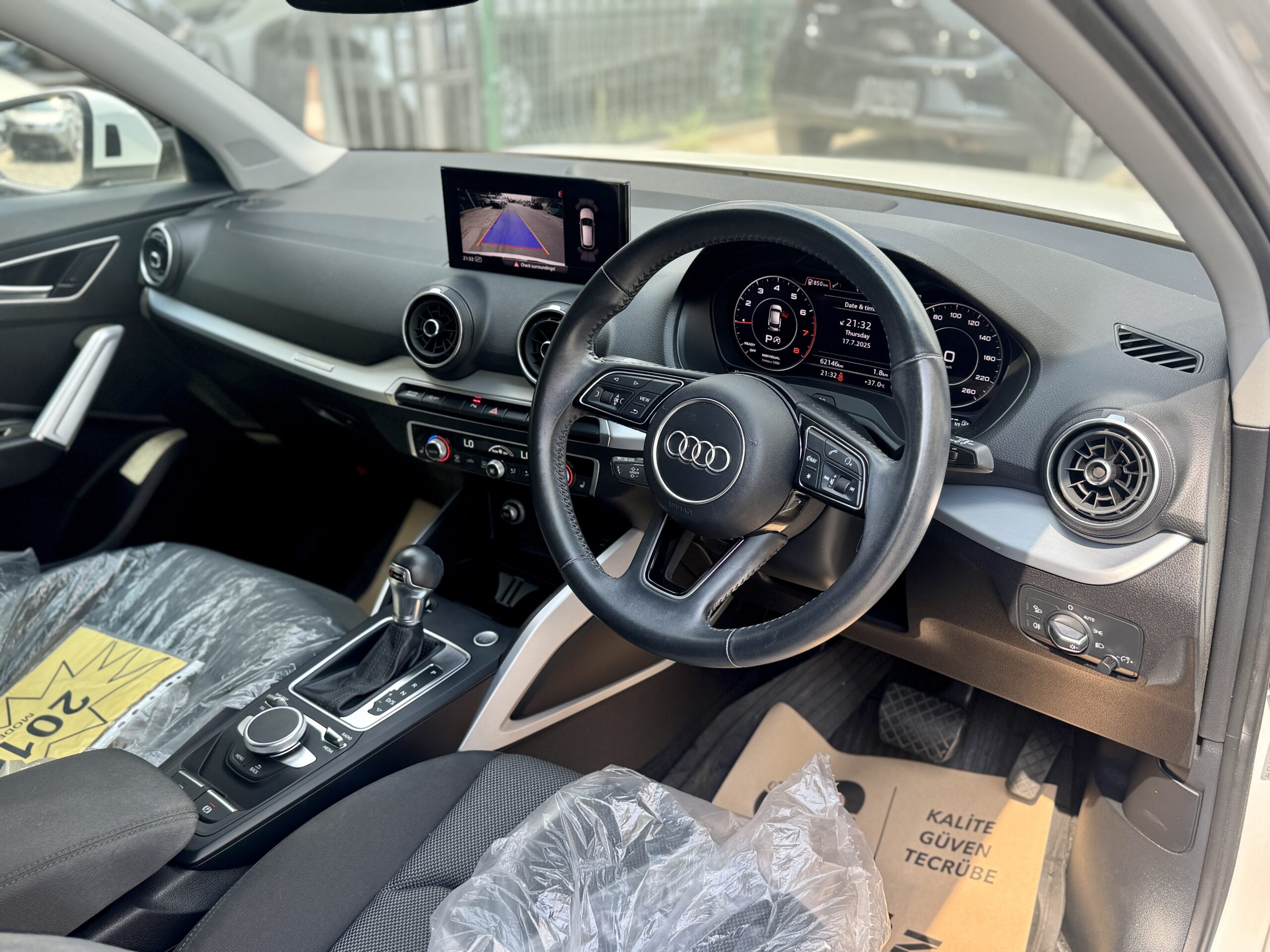 
								AUDI Q2 SPORT full									