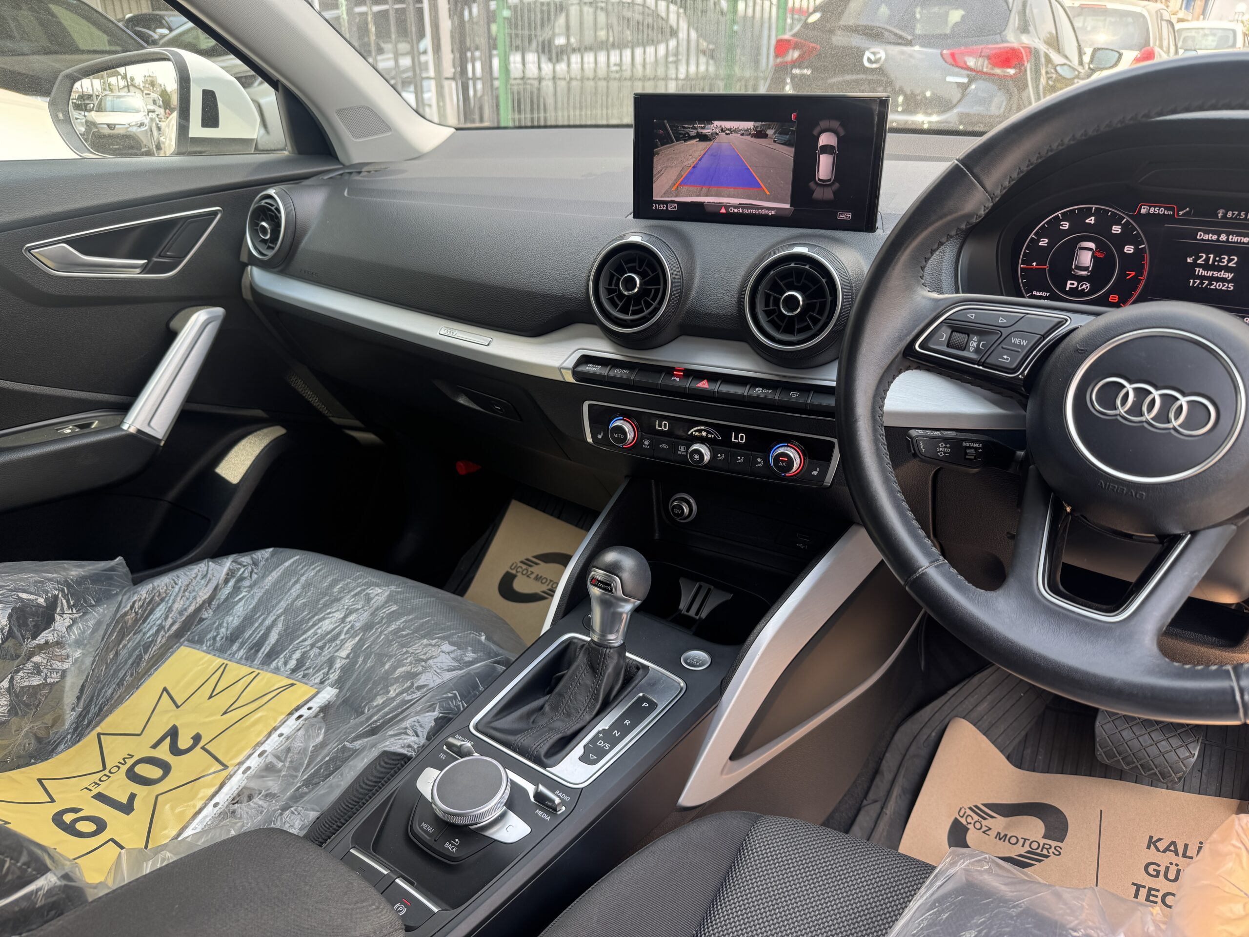 
								AUDI Q2 SPORT full									