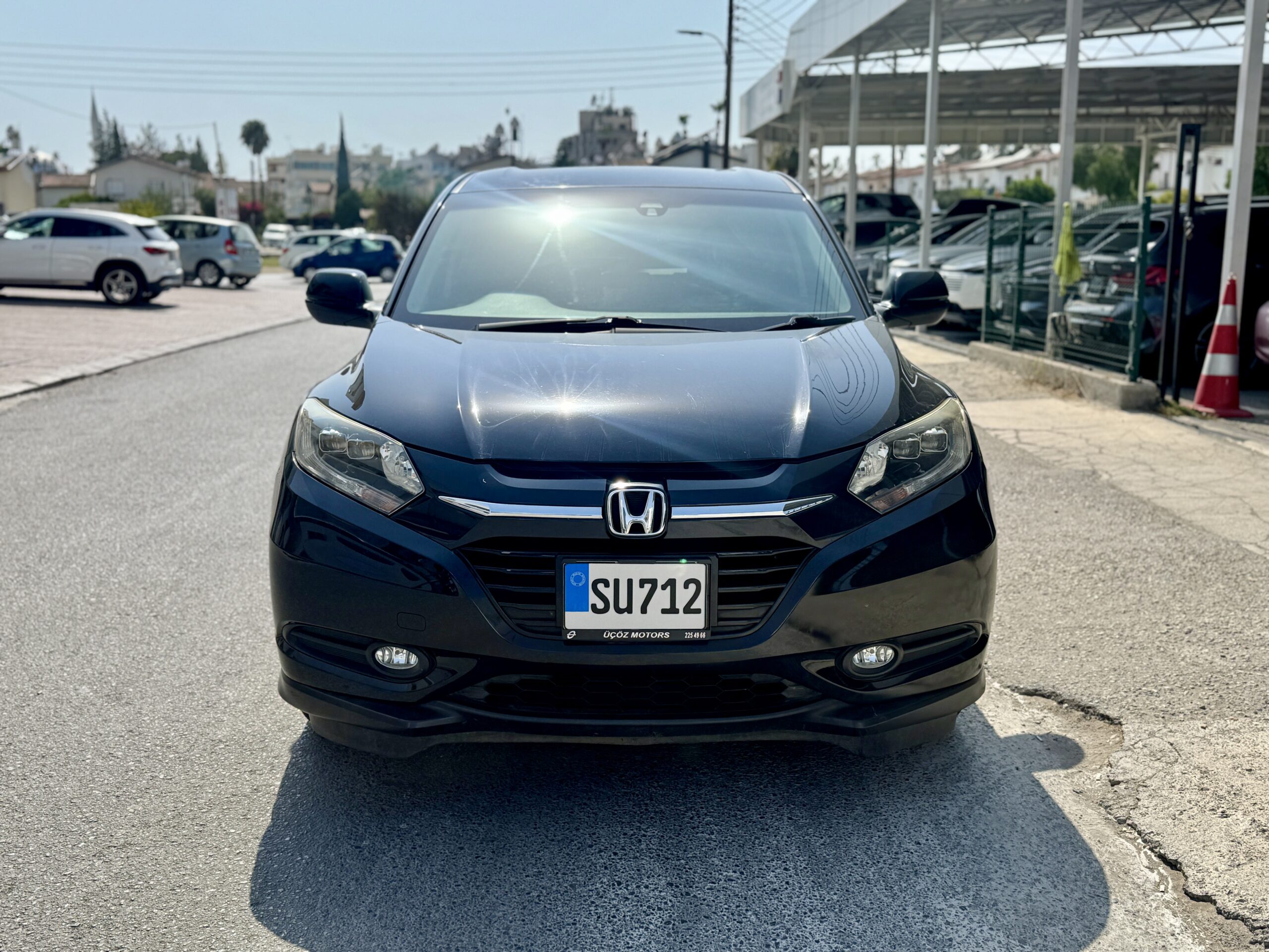
								Honda Vezel full									