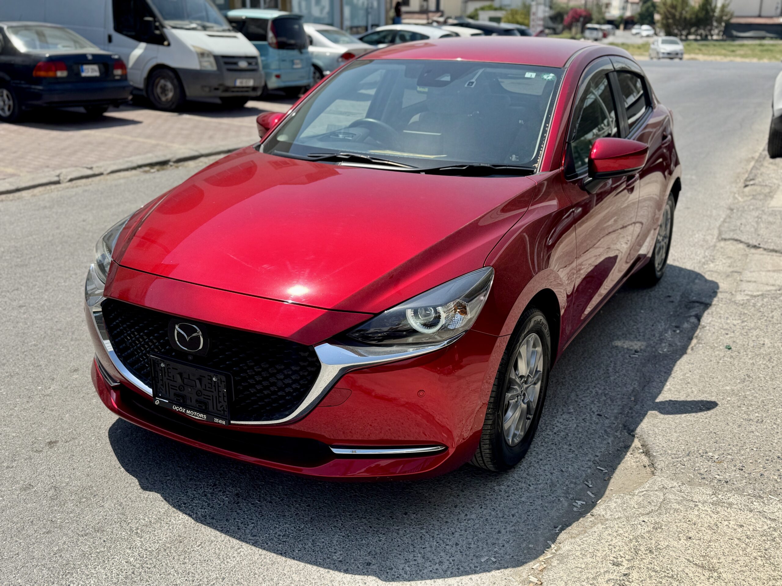 
								MAZDA 2 full									