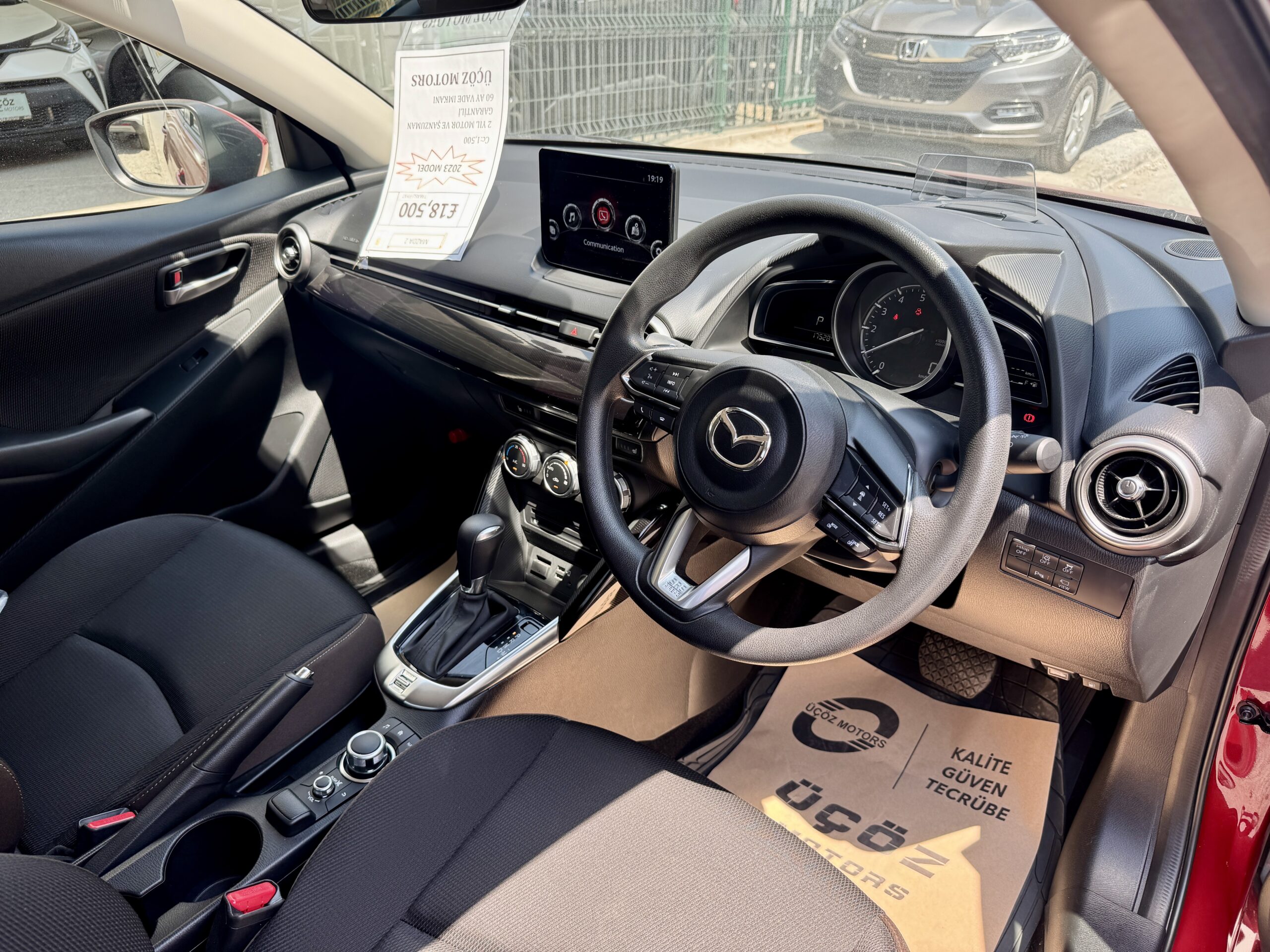 
								Mazda 2 Proactive full									