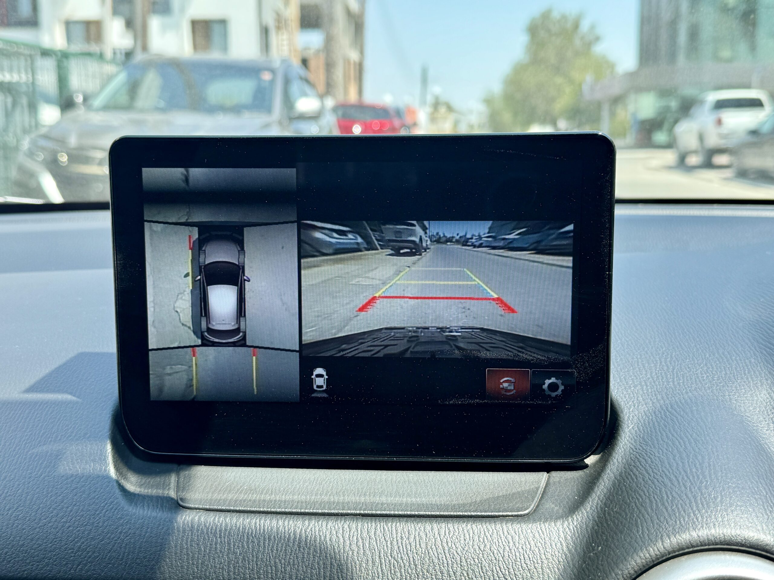 
								Mazda 2 Proactive full									