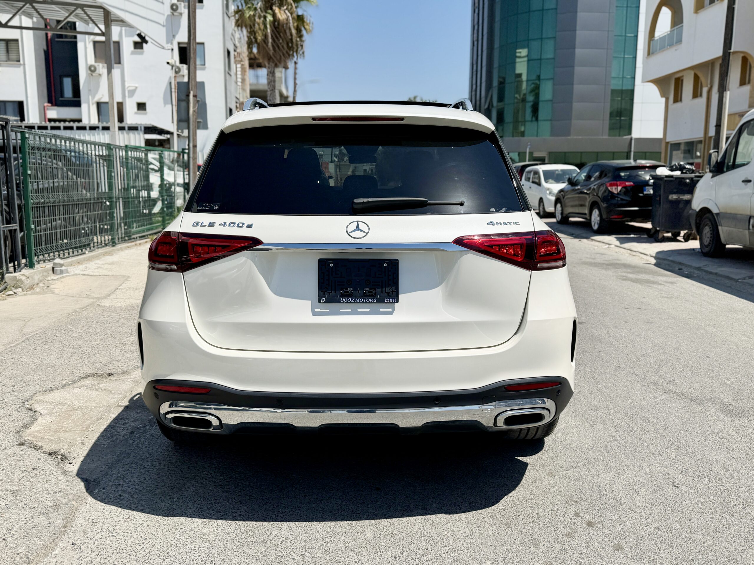 
								MERCEDES GLE400d AMG PREMIUM full									