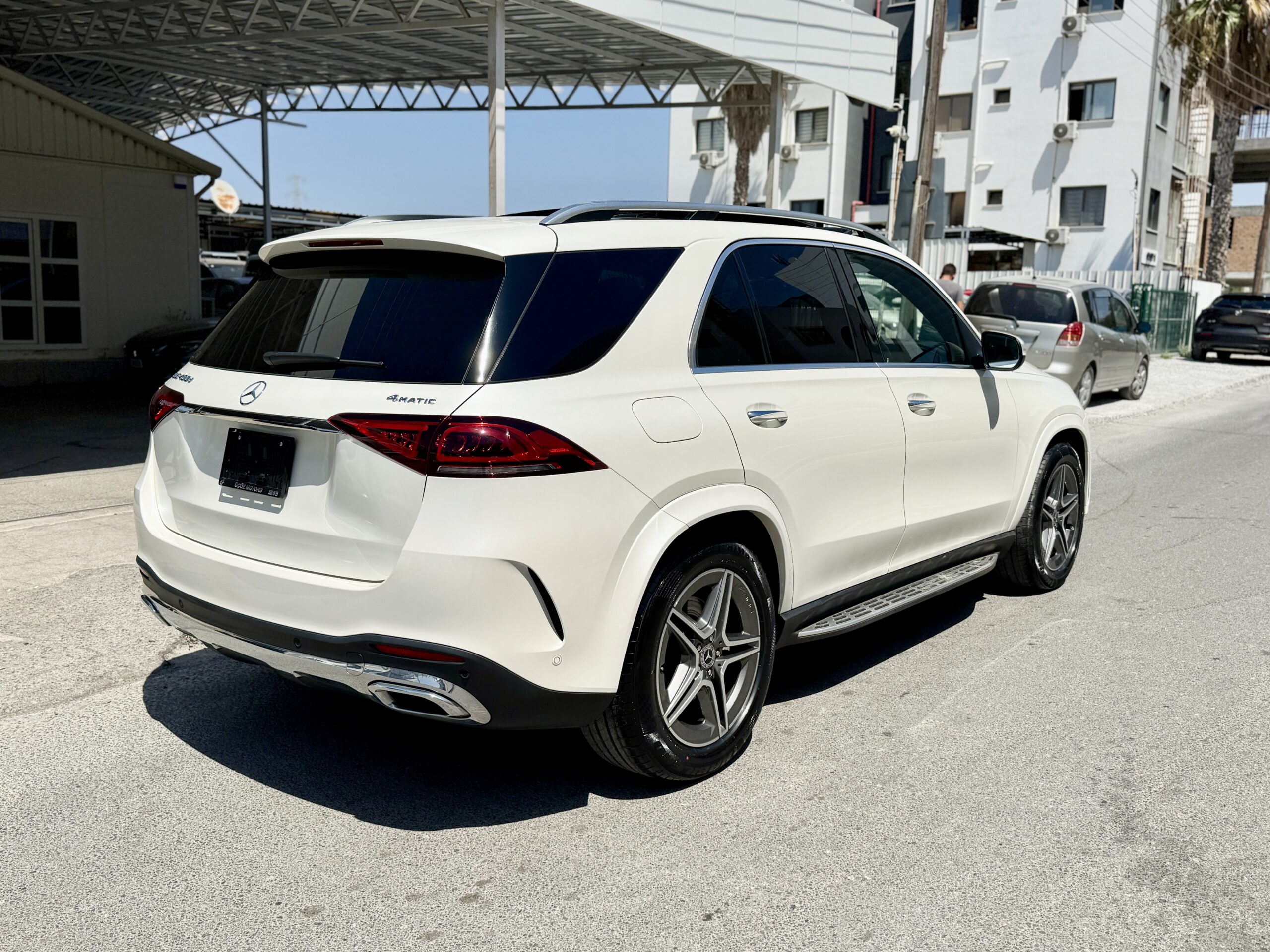 
								MERCEDES GLE400d AMG PREMIUM full									