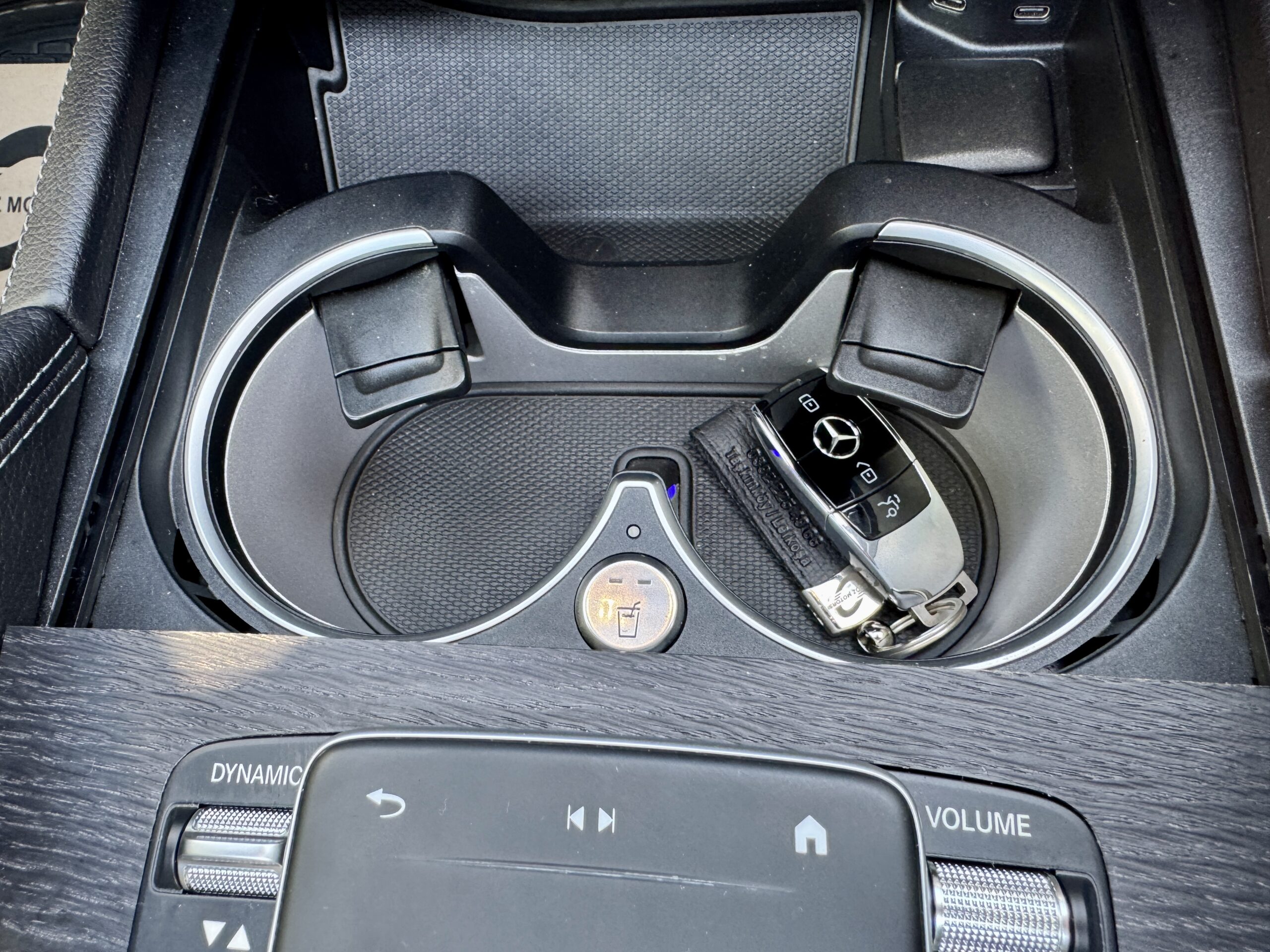 
								MERCEDES GLE400d AMG PREMIUM full									