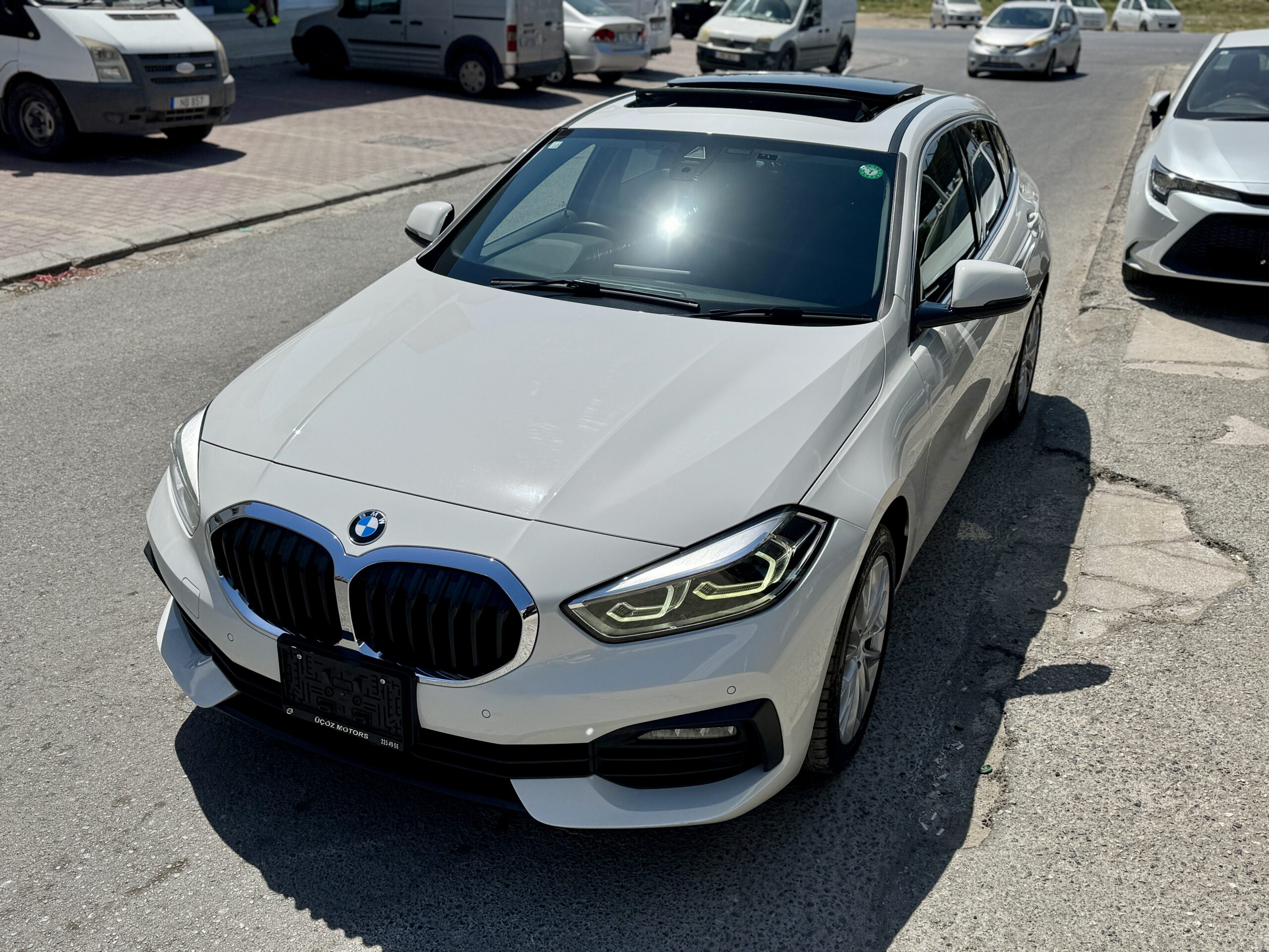 
								BMW 1 Series full									