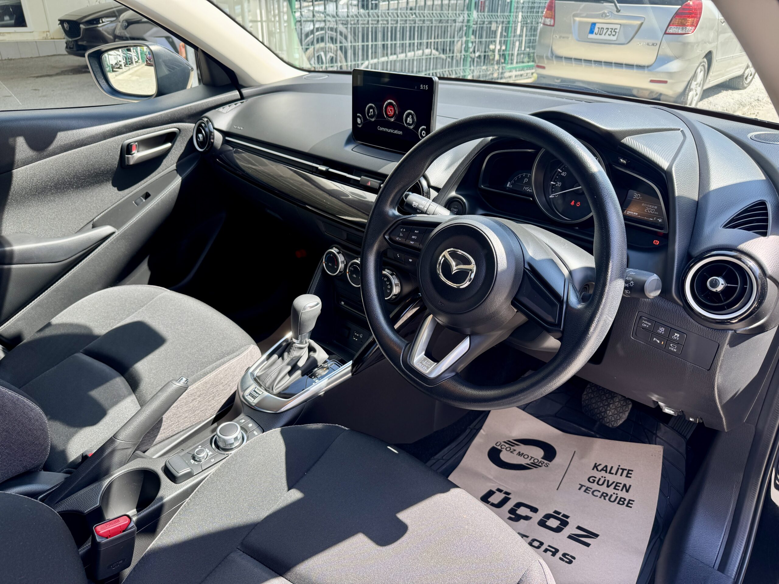 
								Mazda 2 full									