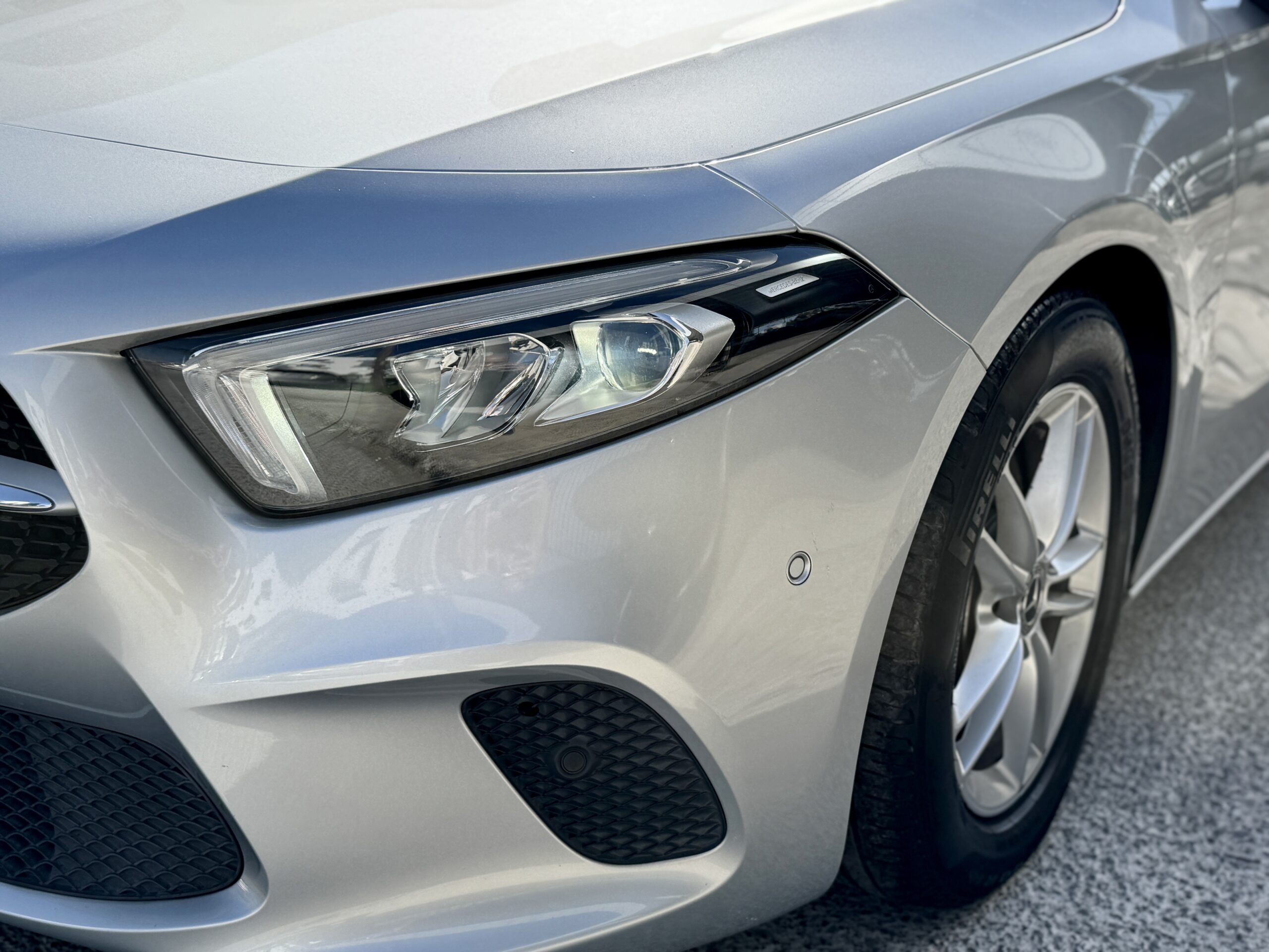 
								Mercedes A-Class full									