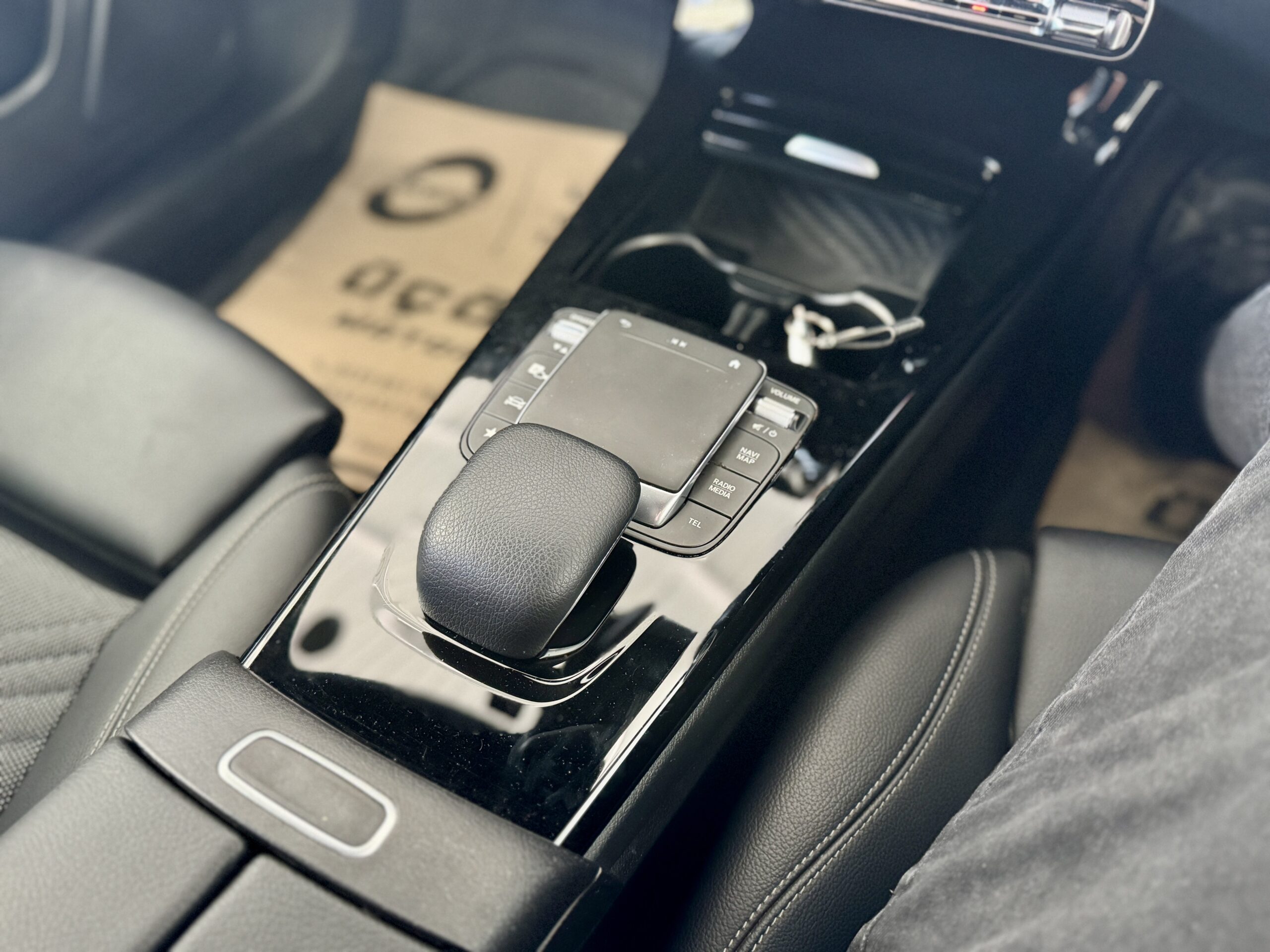 
								Mercedes A-Class full									