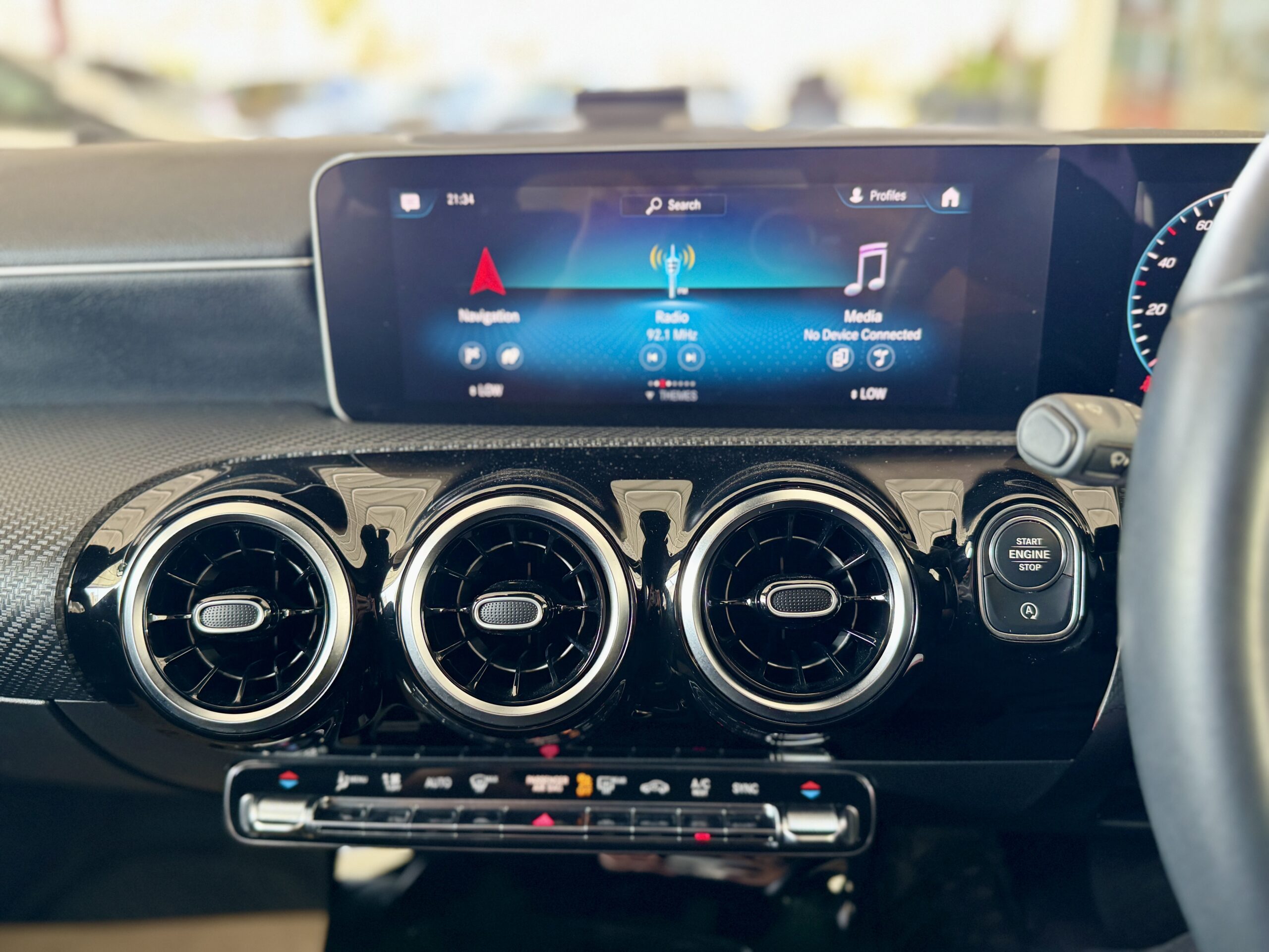 
								Mercedes A-Class full									