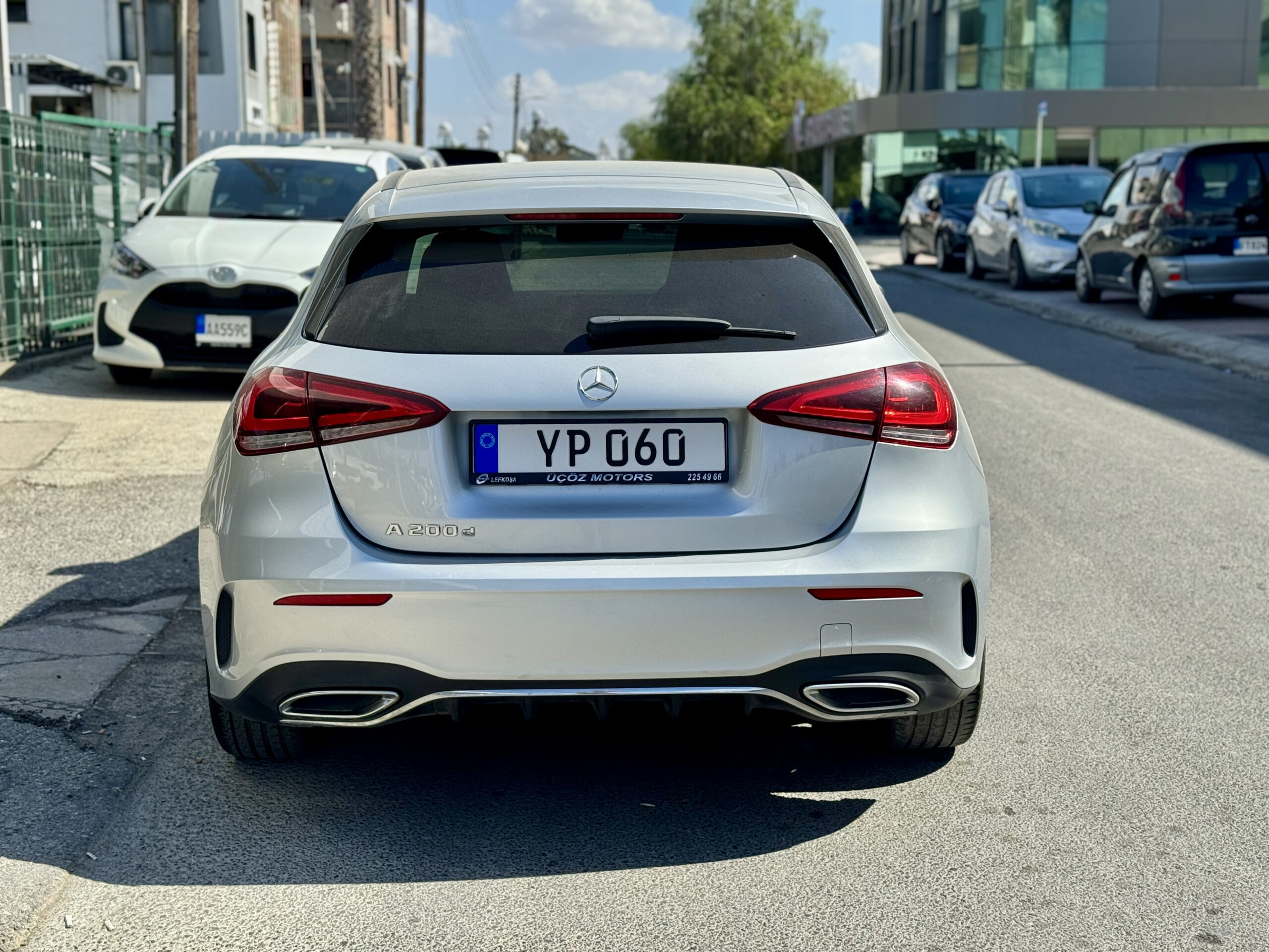 
								Mercedes A200 AMG full									