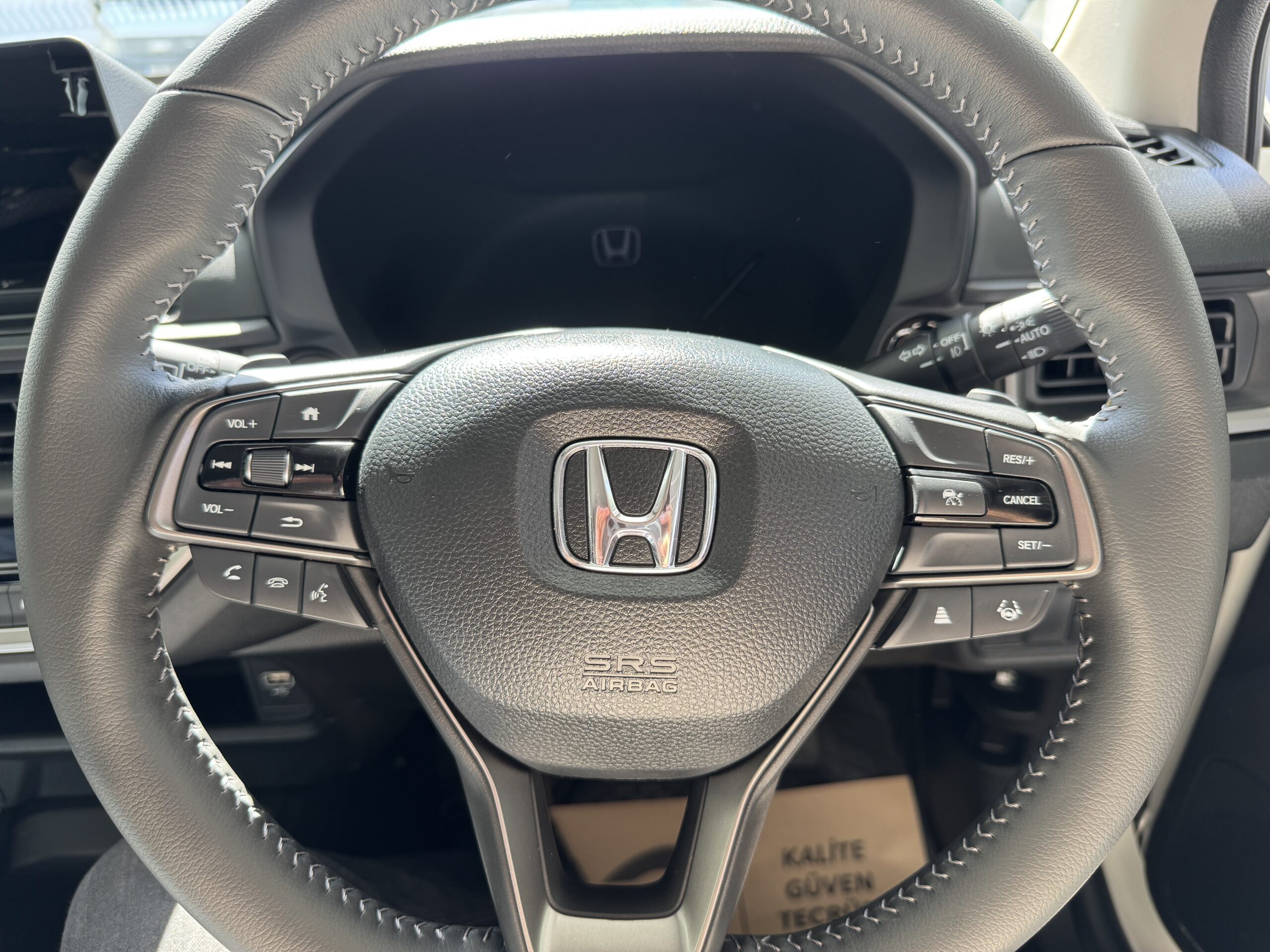
								Honda WR-V full									