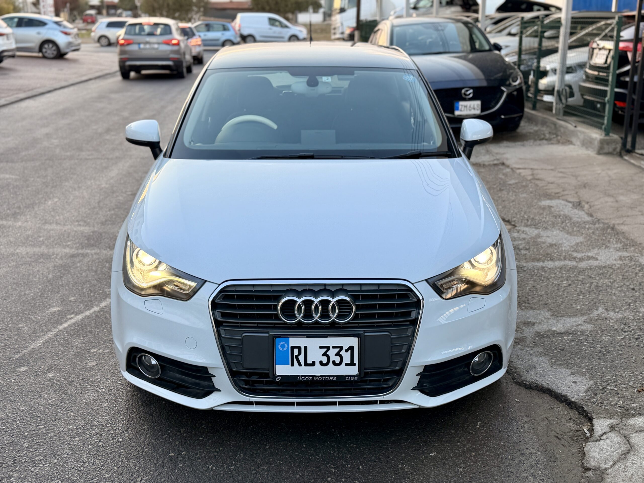 
								AUDI A1 SPORTBACK full									