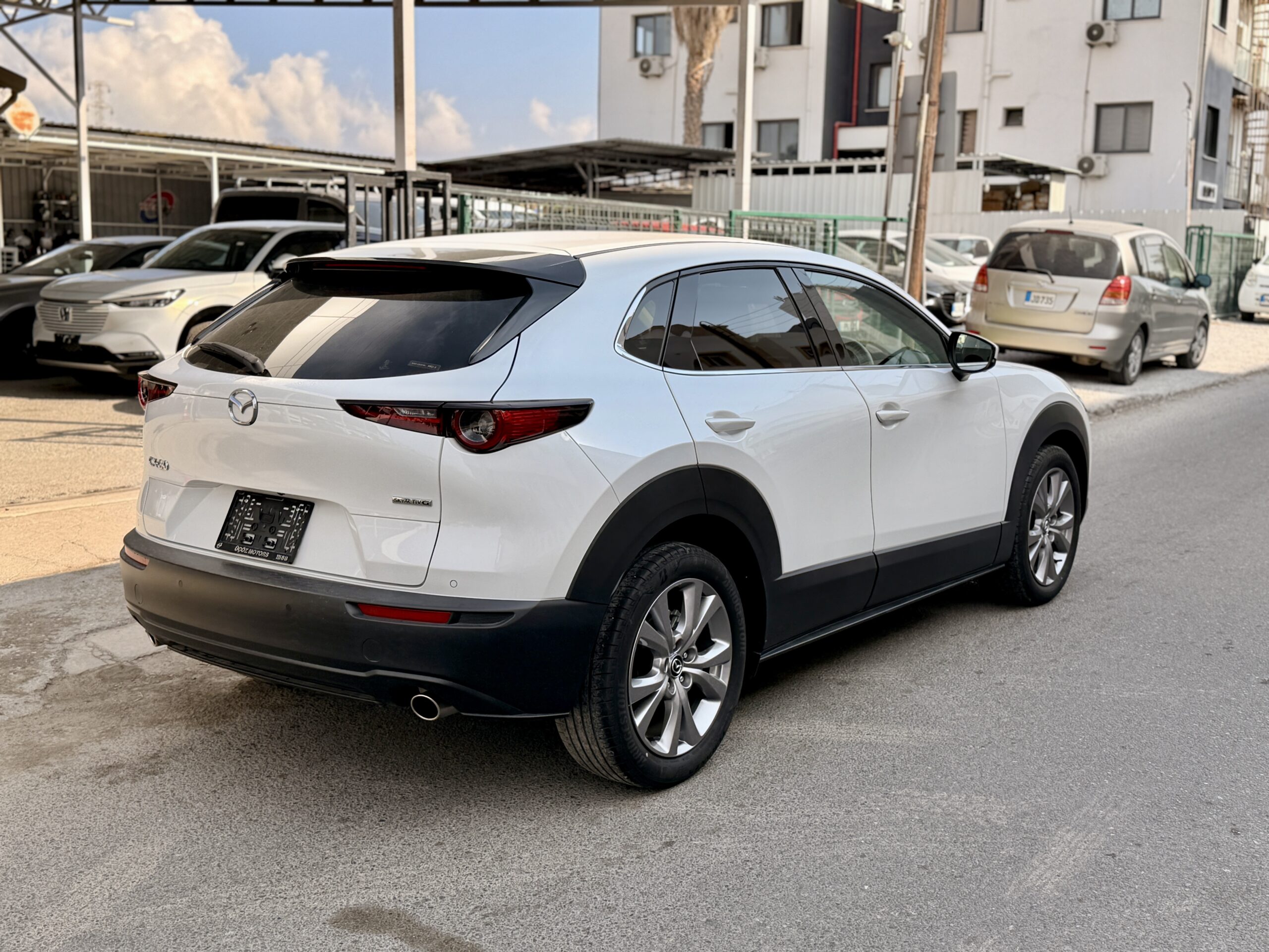 
								Mazda CX-30 full									