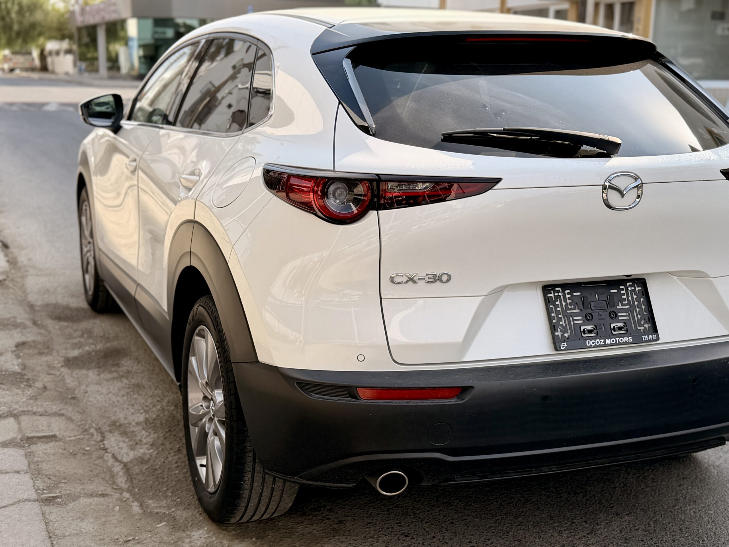
								Mazda CX-30 full									