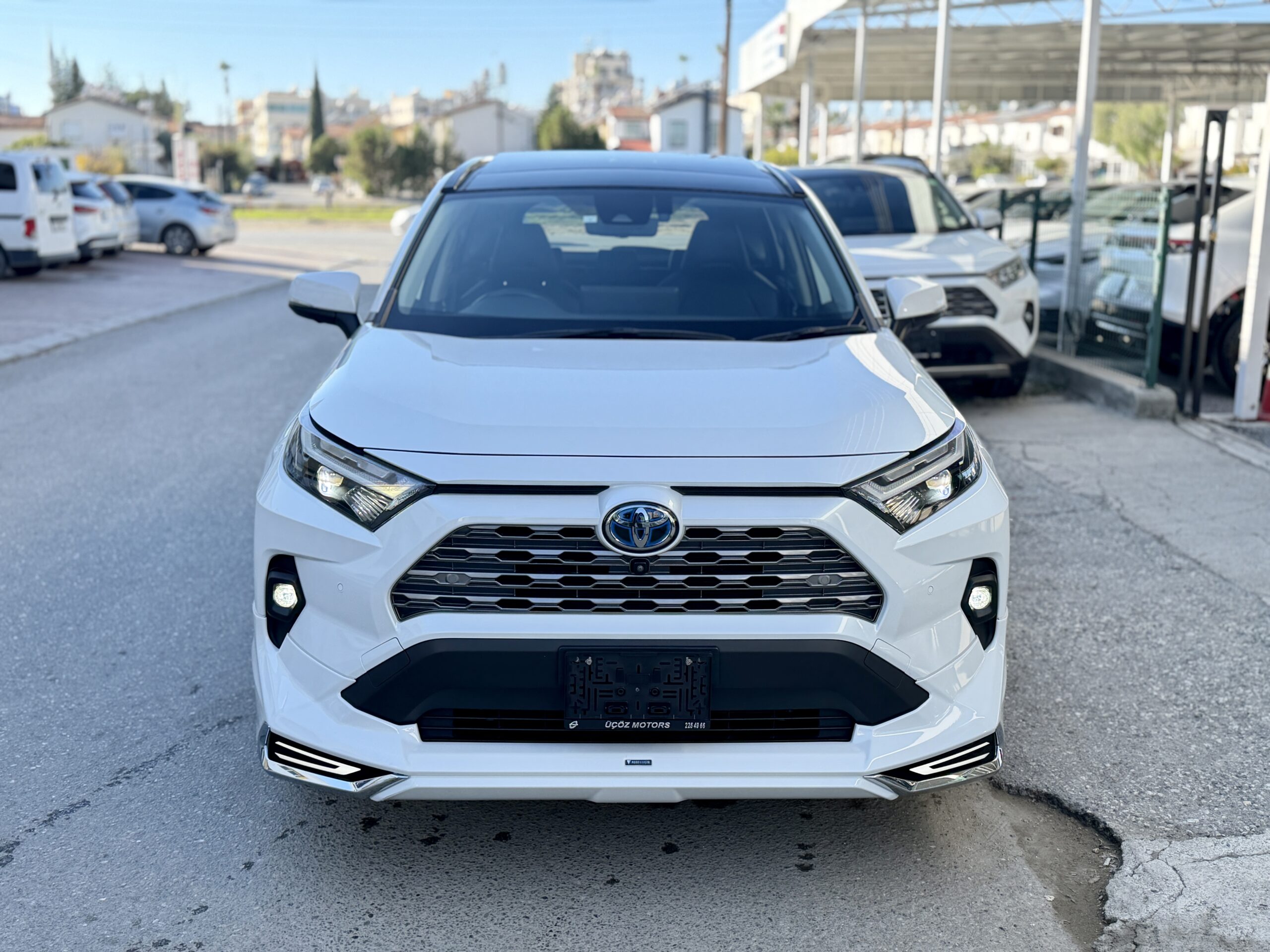 
								TOYOTA RAV4 MODELLISTA full									