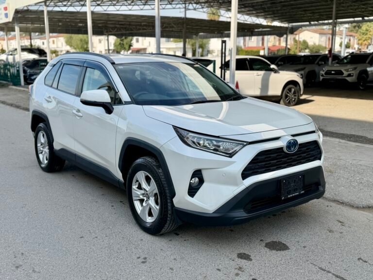 TOYOTA RAV4 HIBRIT