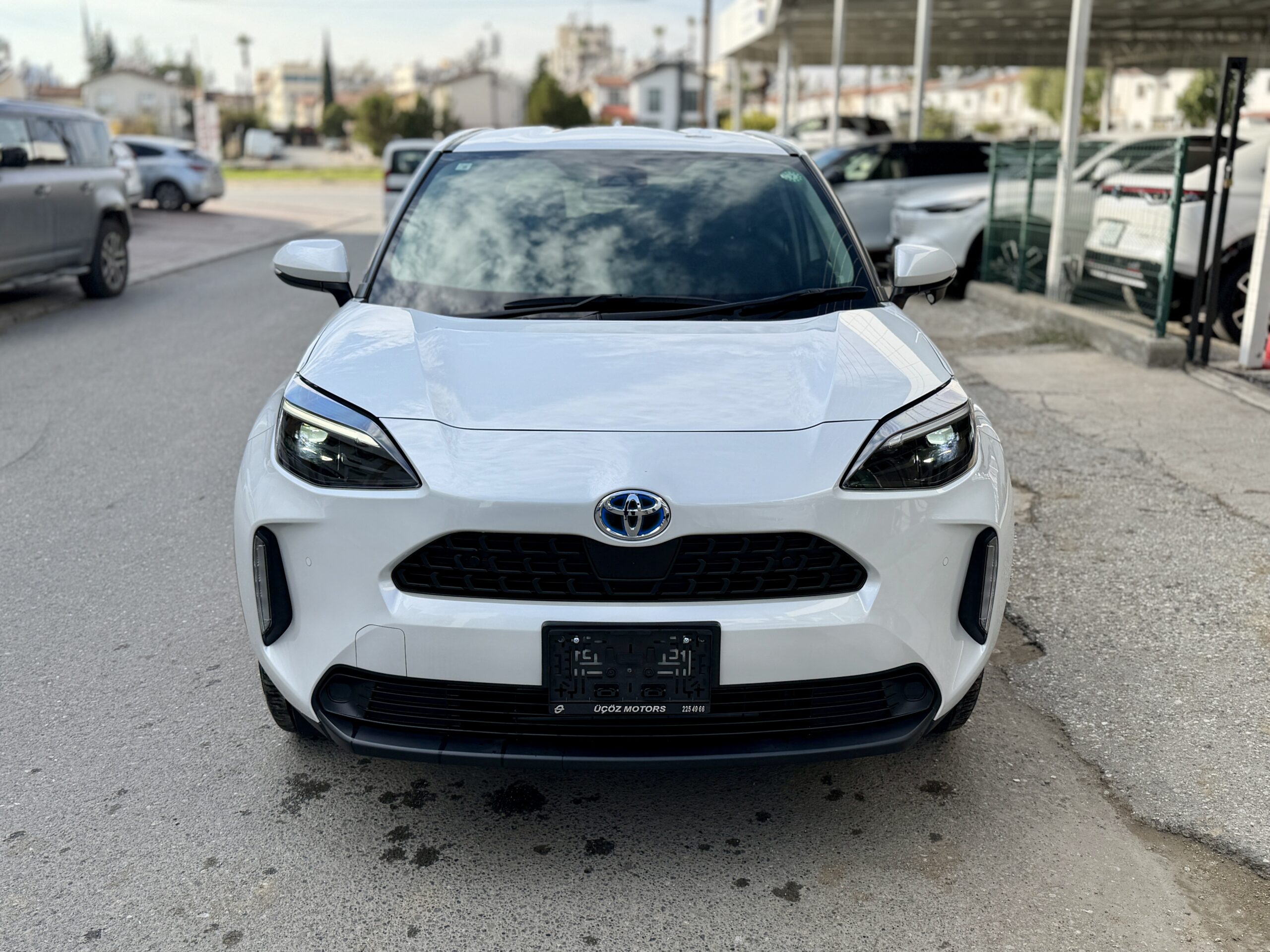 
								Toyota YarisCross HYBIRD full									