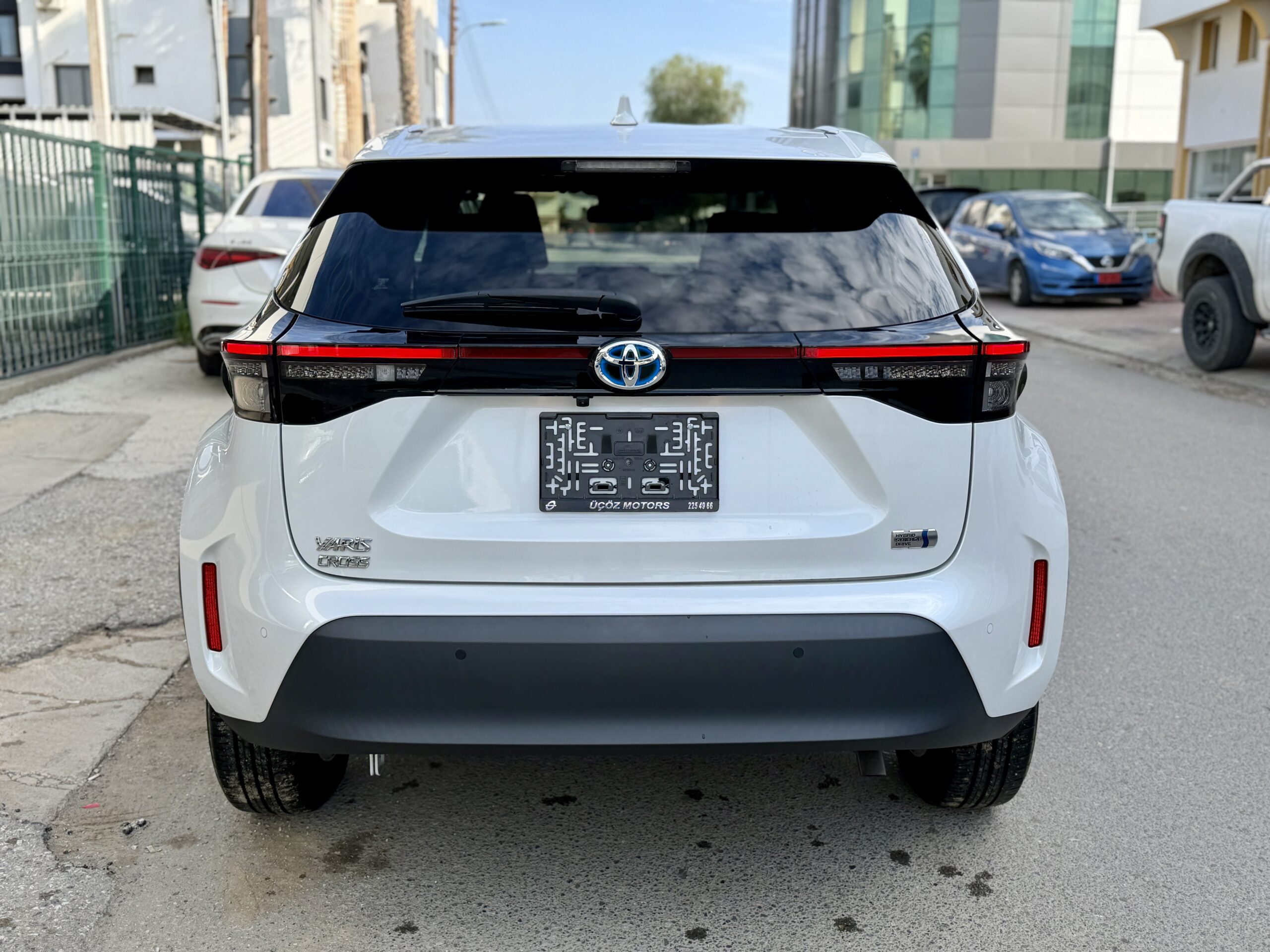 
								Toyota YarisCross HYBIRD full									