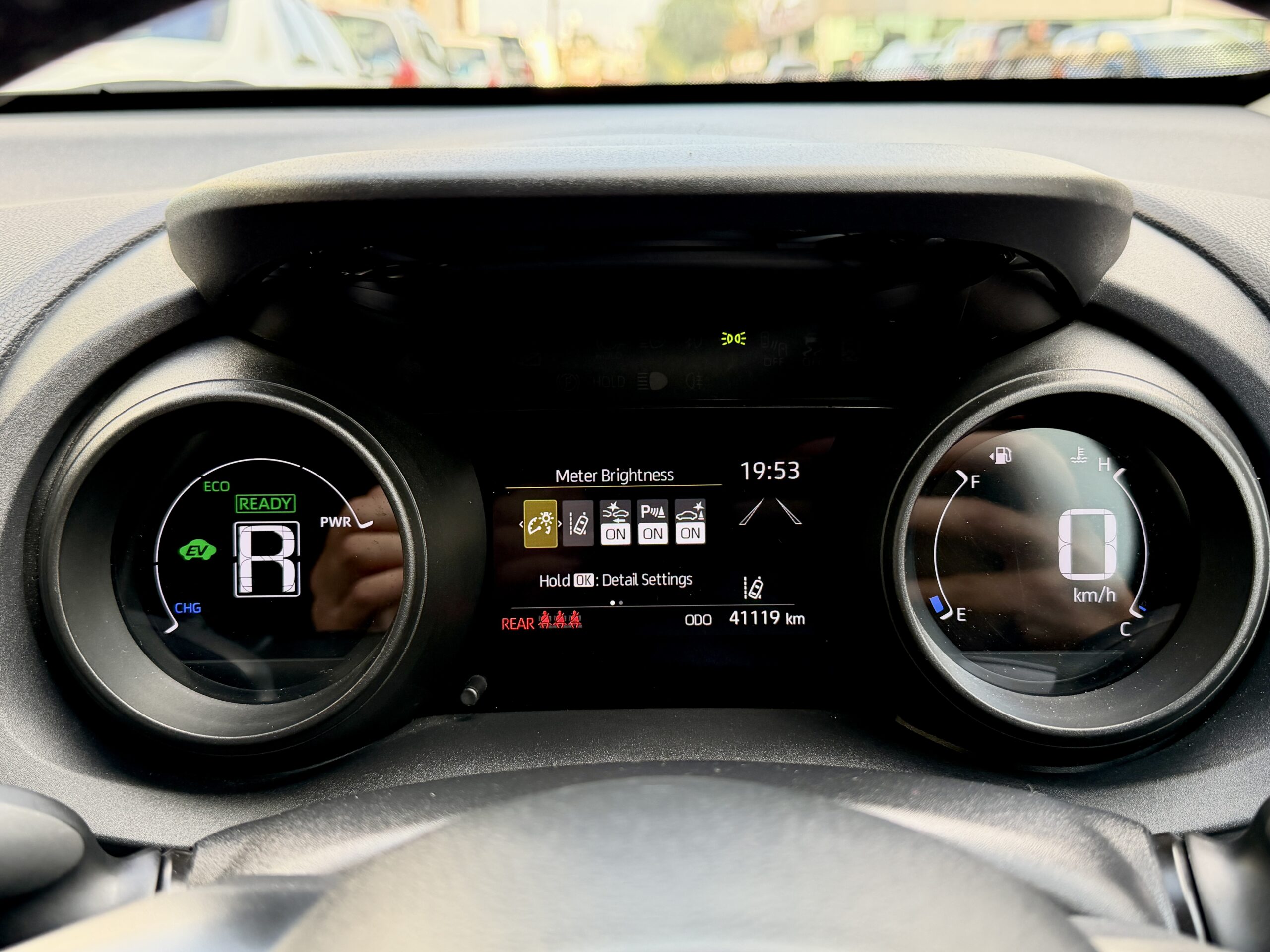 
								Toyota YarisCross HYBIRD full									