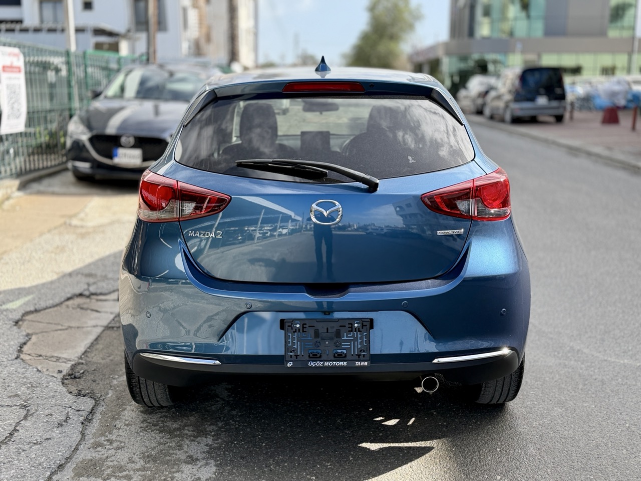 
								MAZDA 2 full									