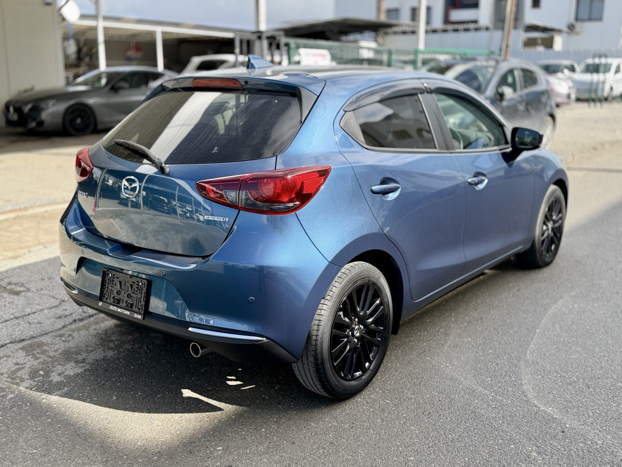 
								MAZDA 2 full									