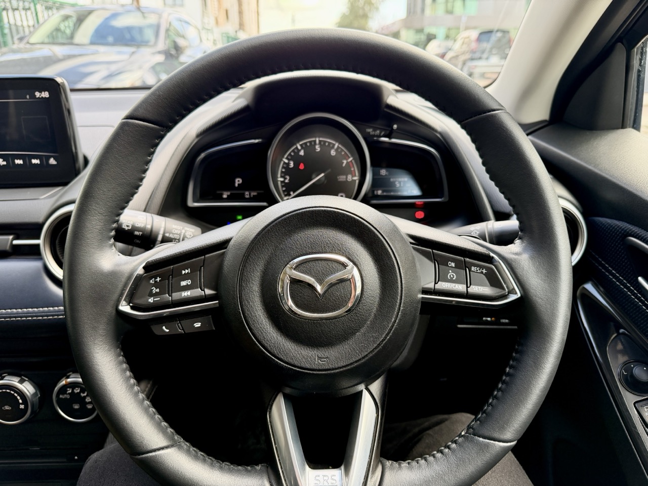 
								MAZDA 2 full									
