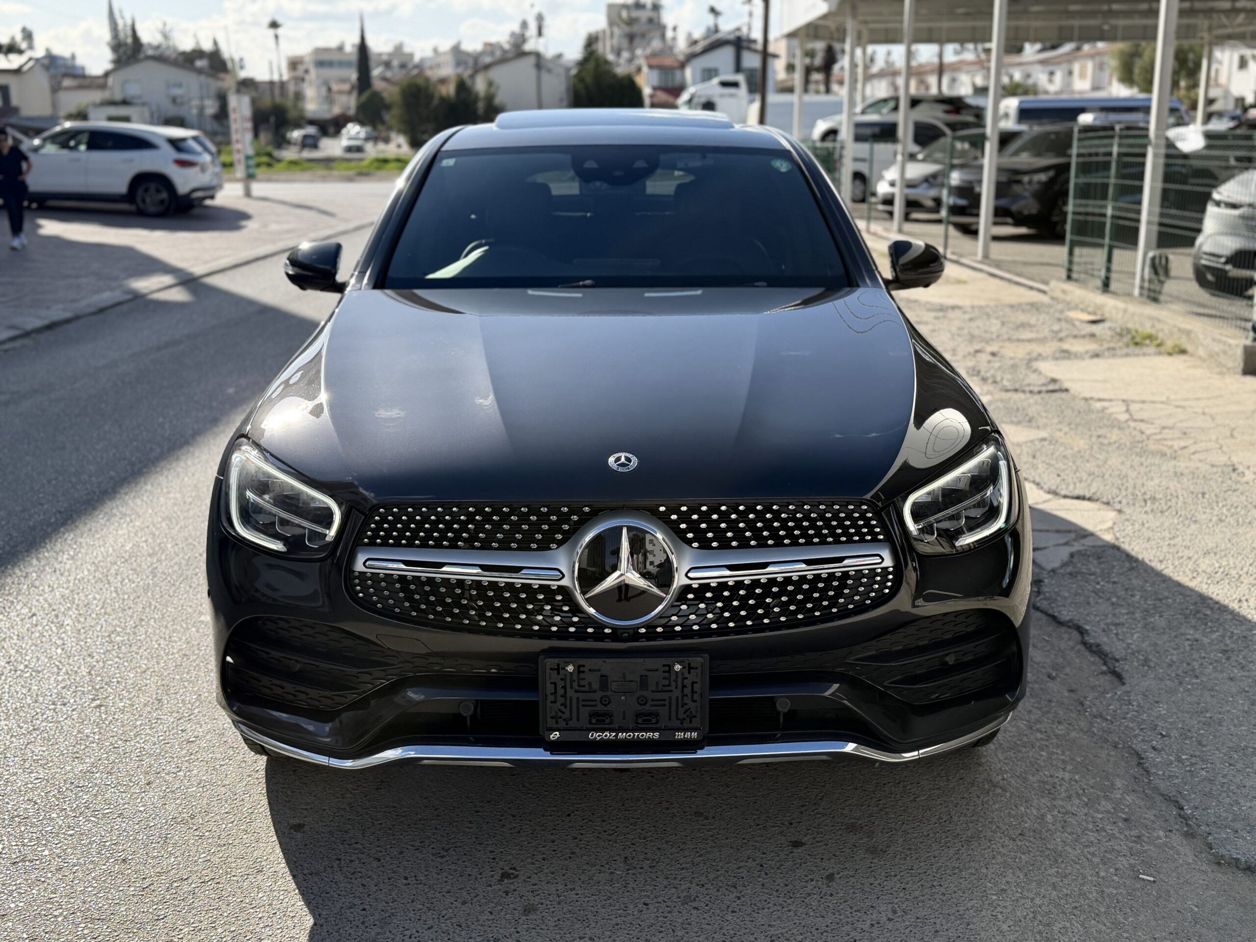 
								Mercedes GLC- COUPE full									