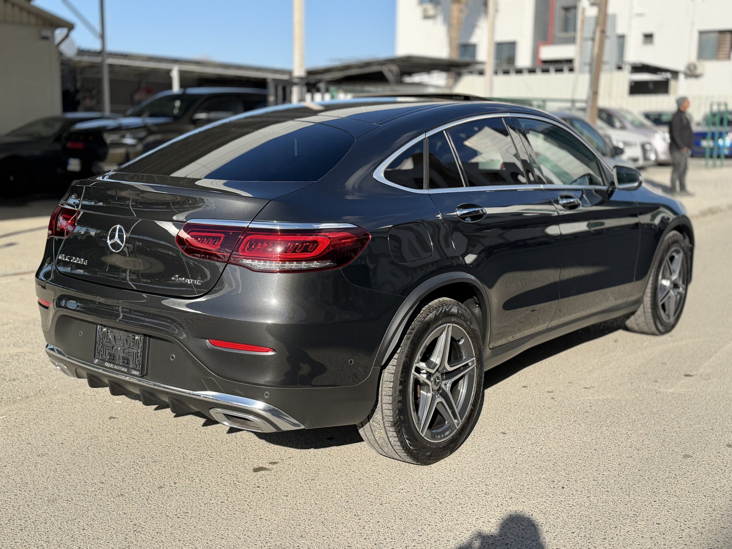 
								Mercedes GLC- COUPE full									