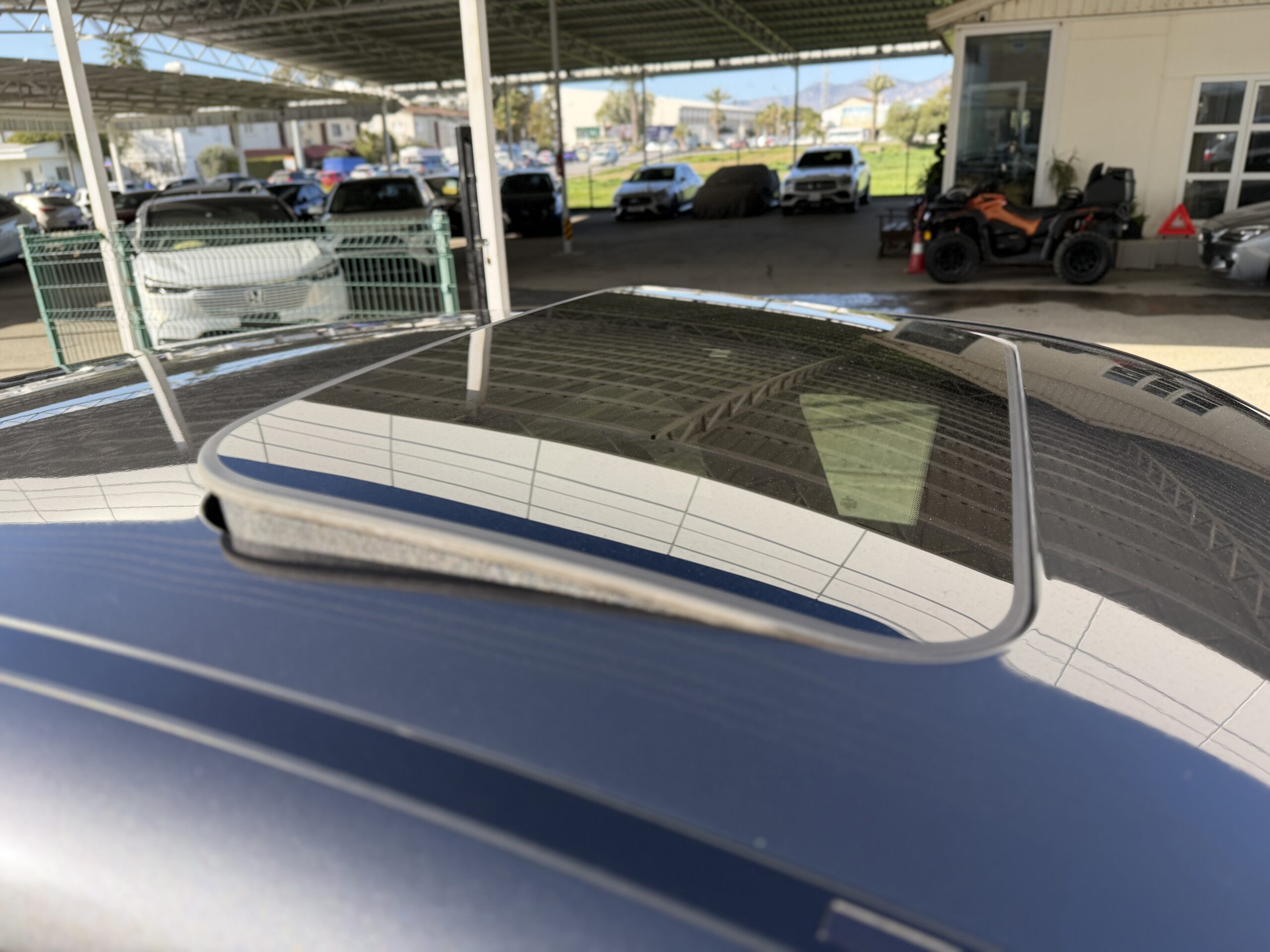 
								Mercedes GLC- COUPE full									