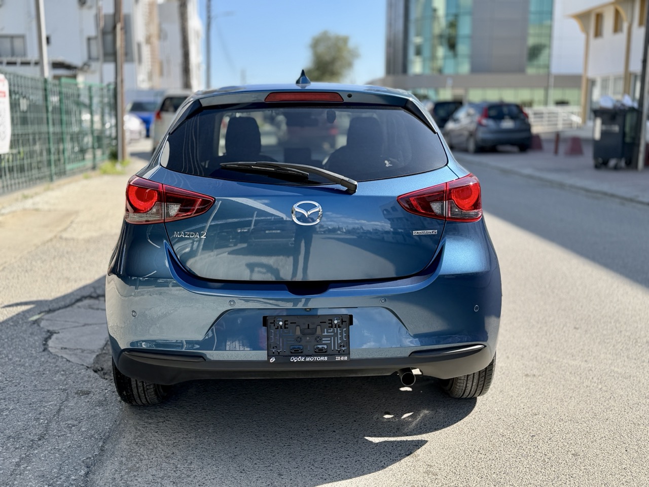 
								MAZDA 2 full									