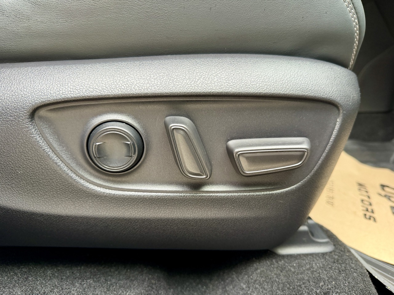 
								Toyota Rav4 Hıbrıt full									