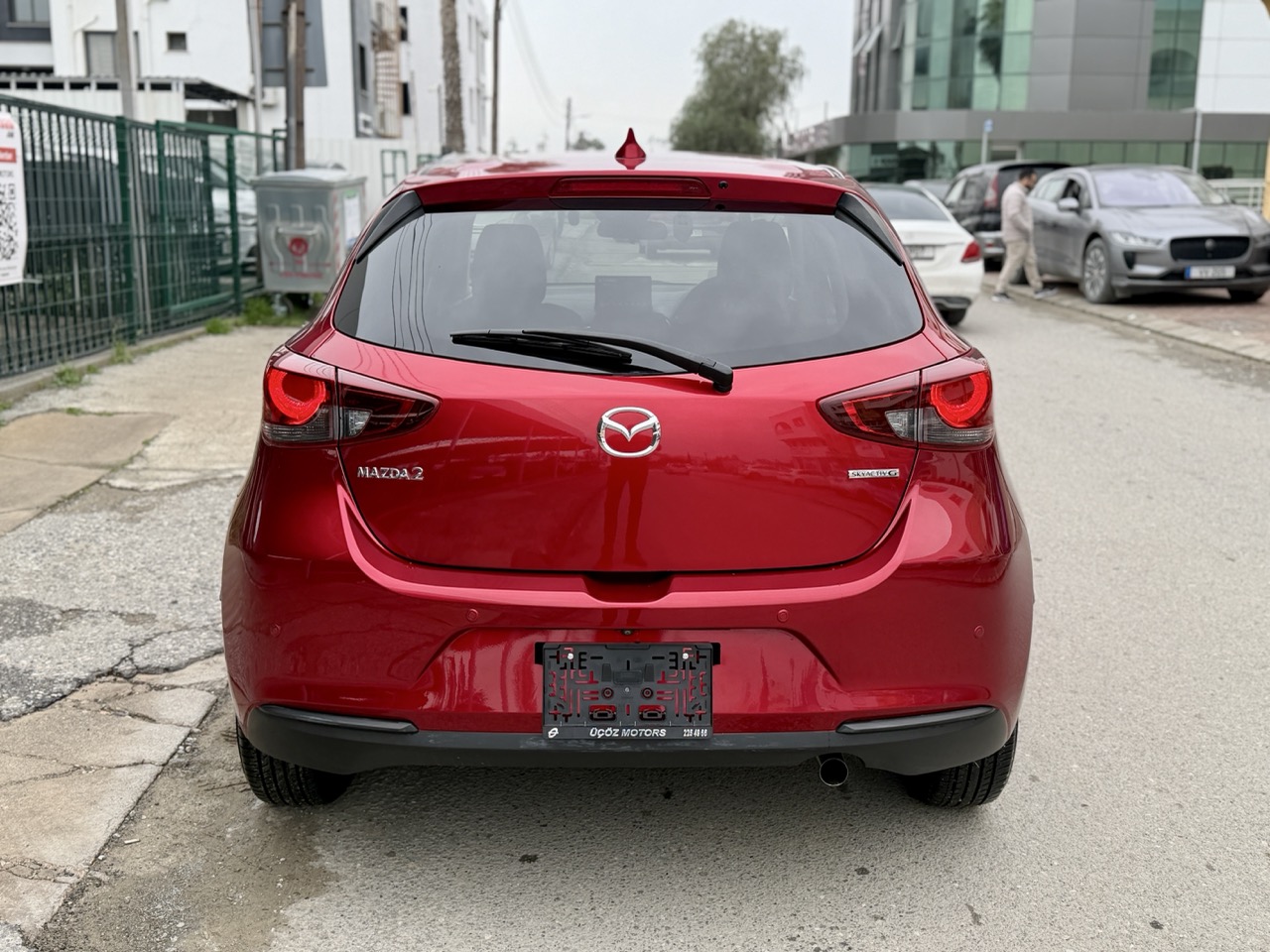 
								MAZDA 2 full									