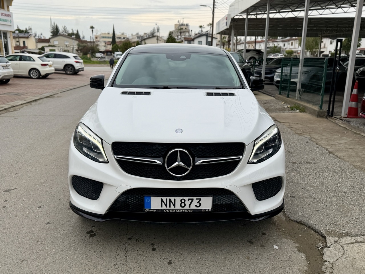 
								MERCEDES GLE350 COUPE full									