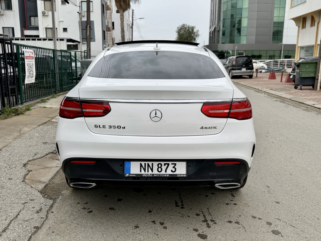 
								MERCEDES GLE350 COUPE full									