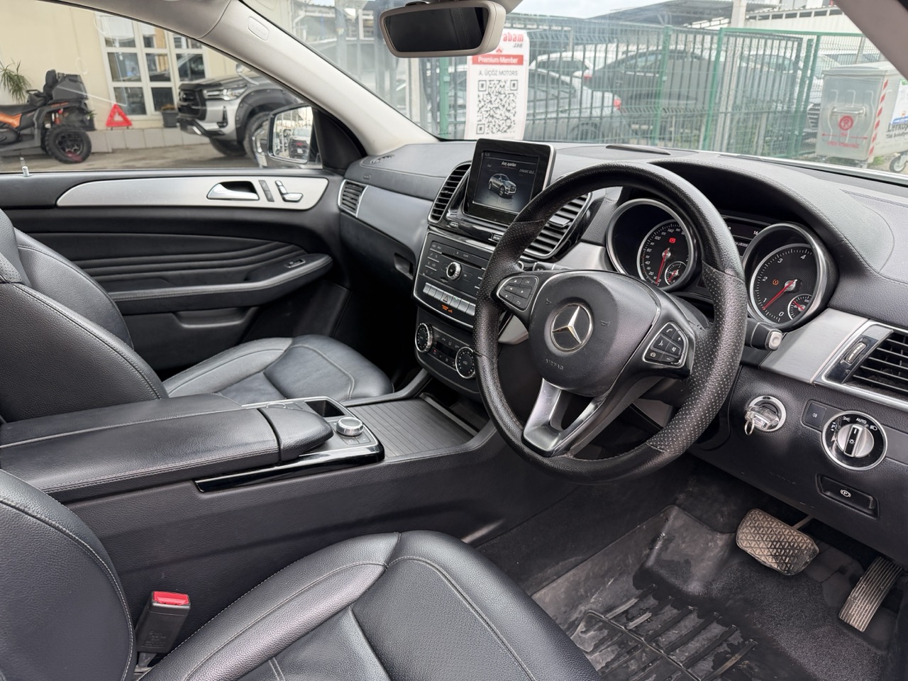 
								MERCEDES GLE350 COUPE full									
