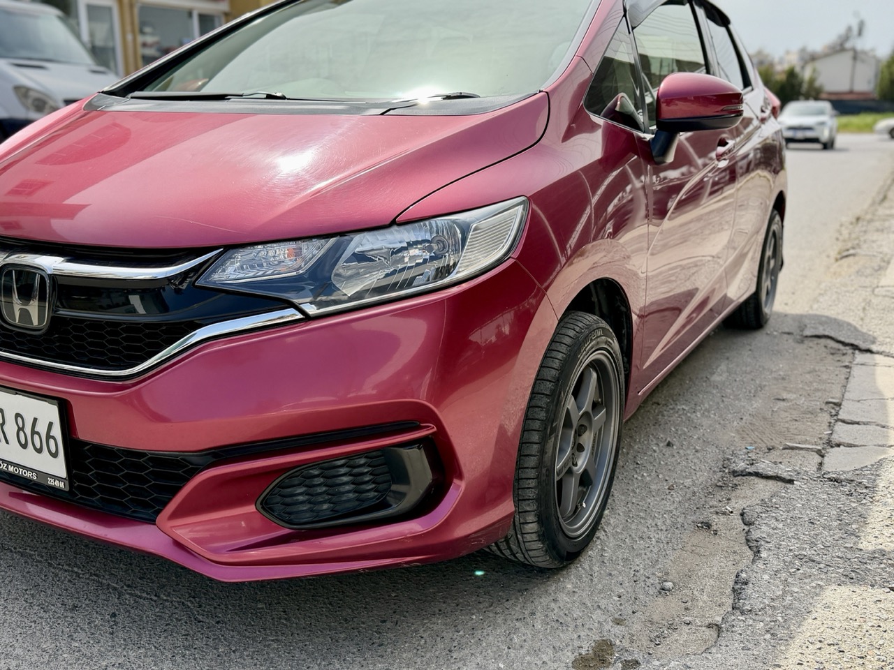 
								Honda Fit full									