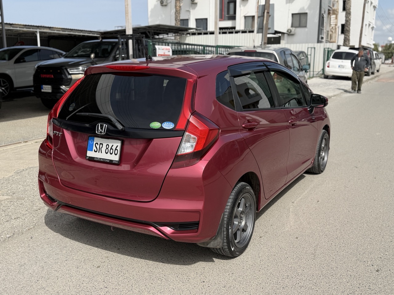 
								Honda Fit full									
