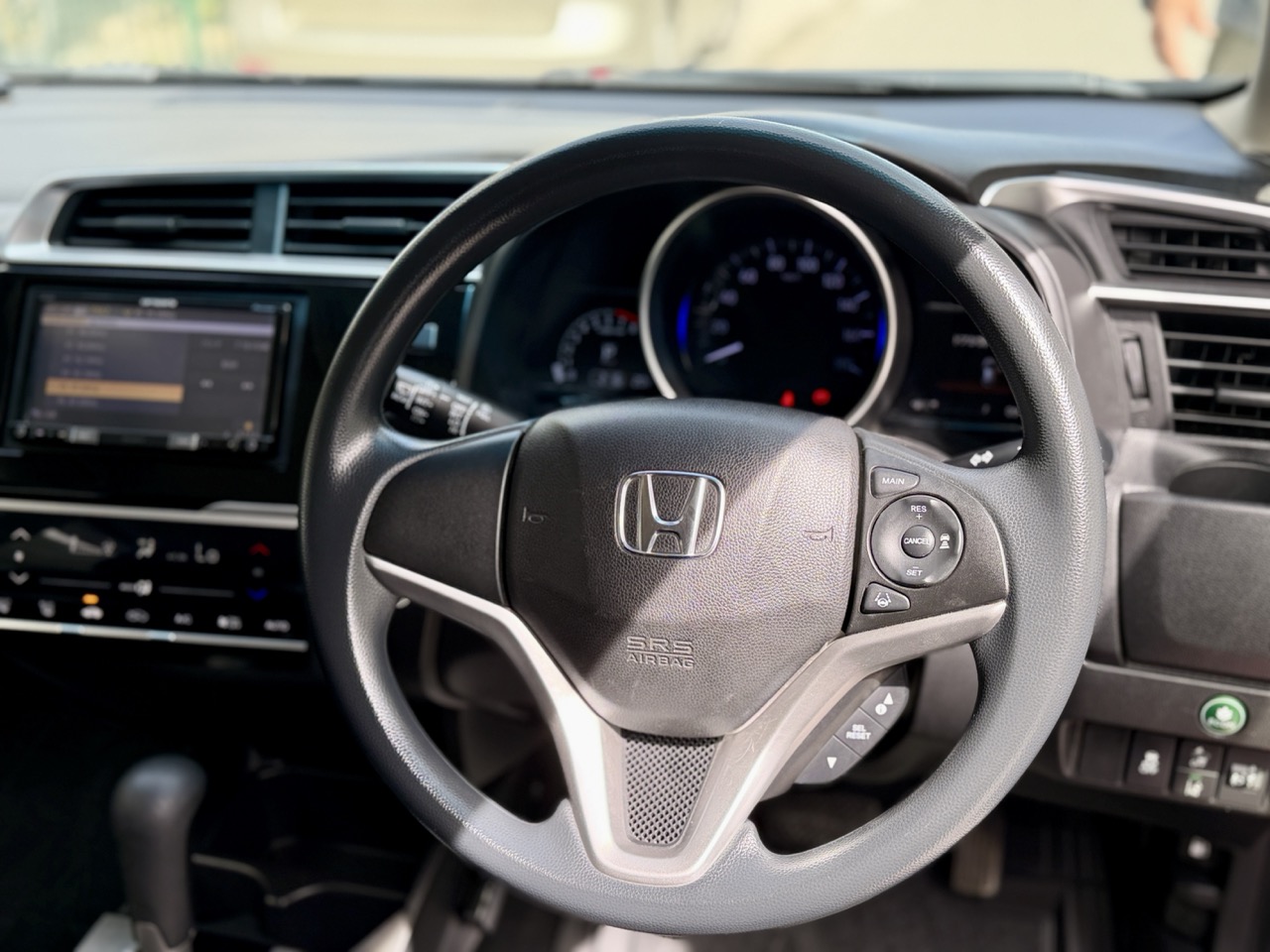 
								Honda Fit full									