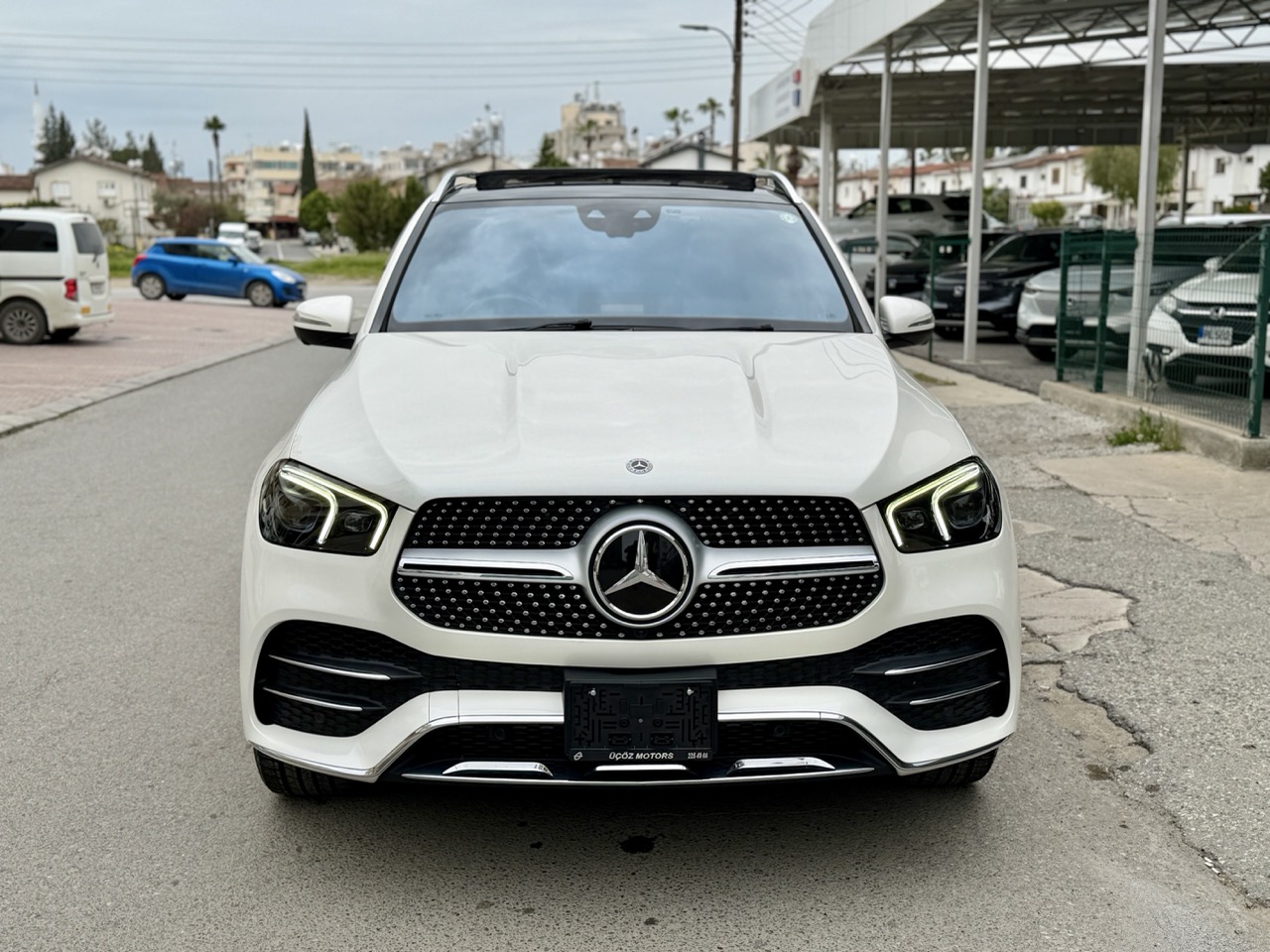 
								Mercedes GLE 400 full									
