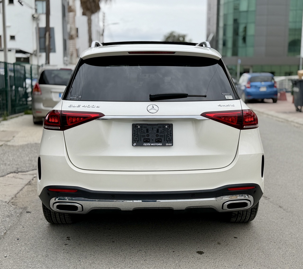 
								Mercedes GLE 400 full									